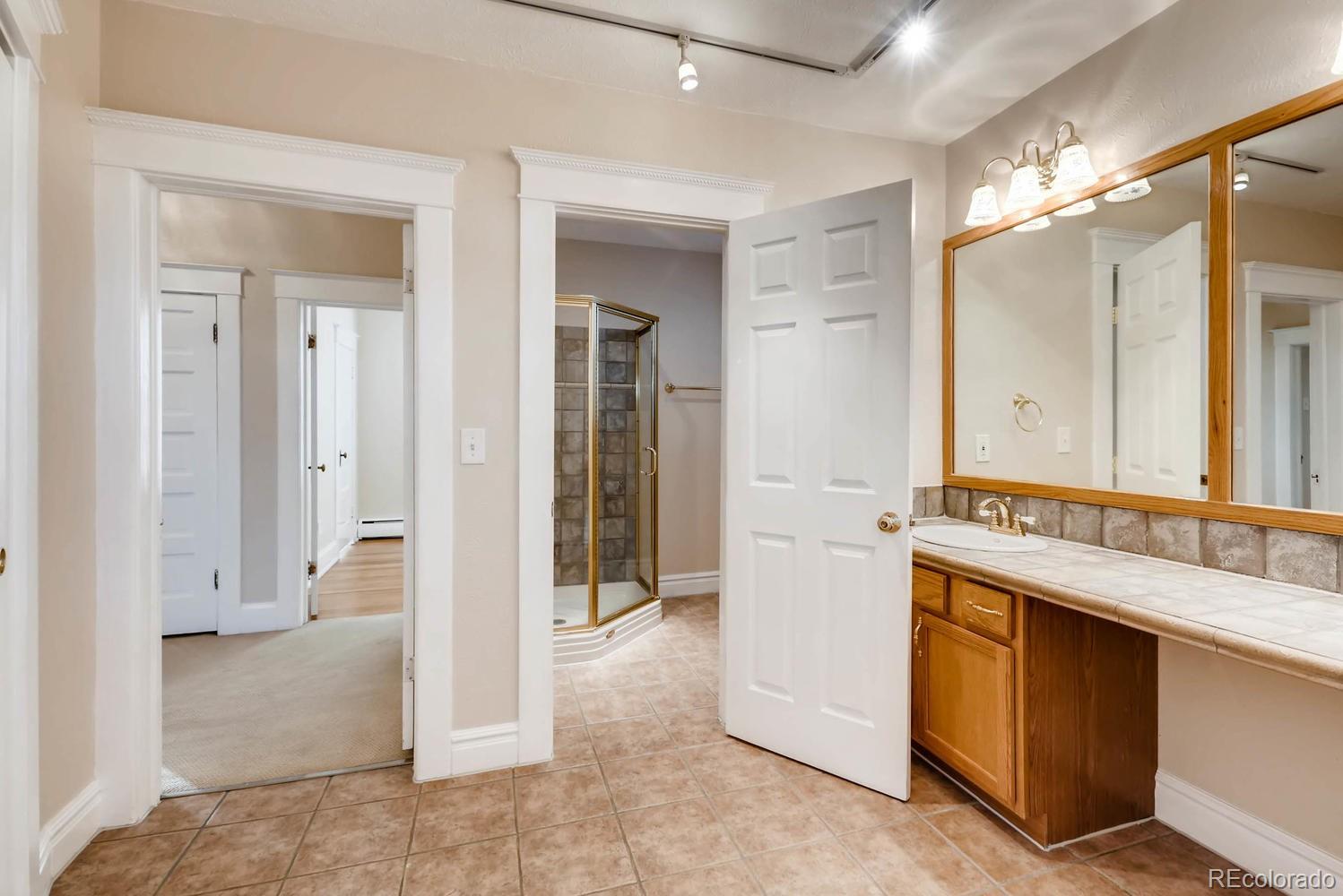 MLS Image #16 for 1634  steele street,denver, Colorado