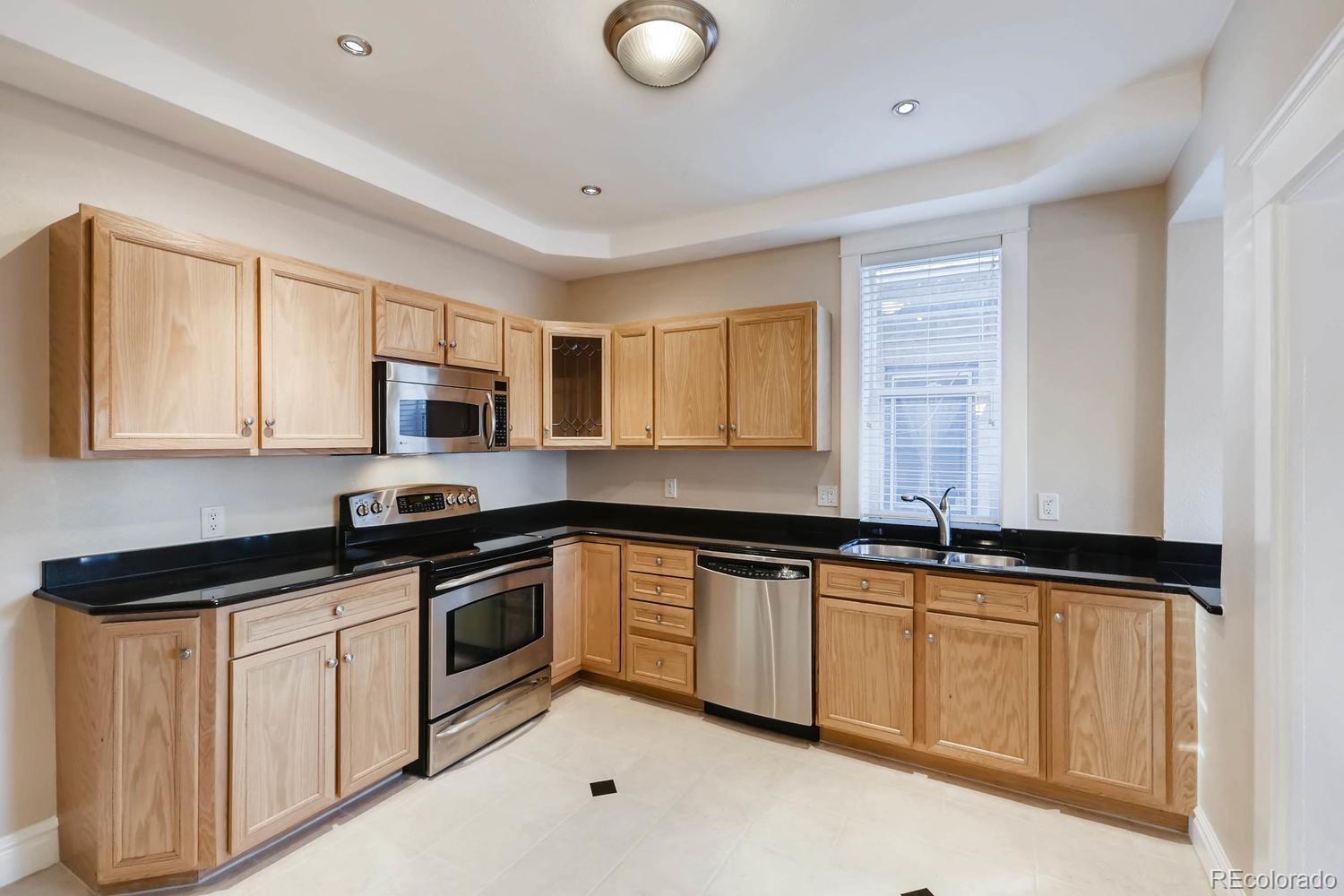 MLS Image #6 for 1634  steele street,denver, Colorado
