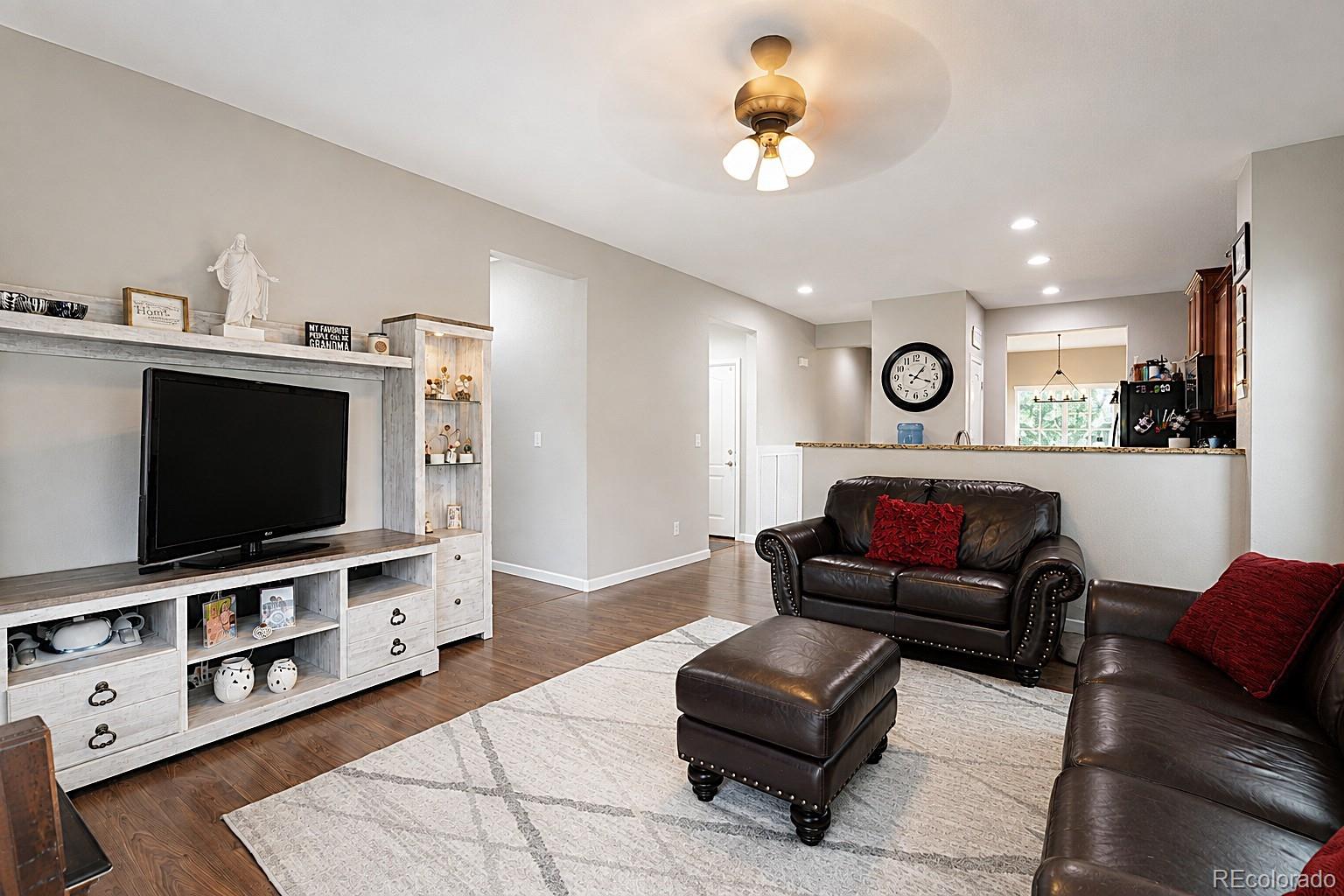 MLS Image #16 for 9573  cherry lane,denver, Colorado