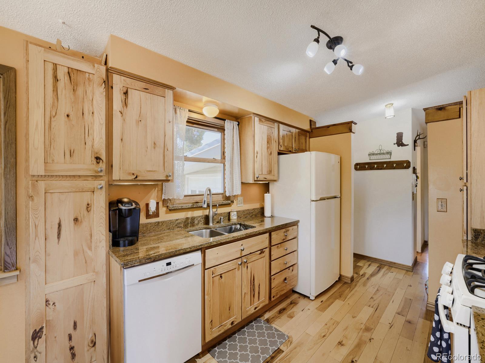 MLS Image #4 for 23445  weisshorn drive,indian hills, Colorado