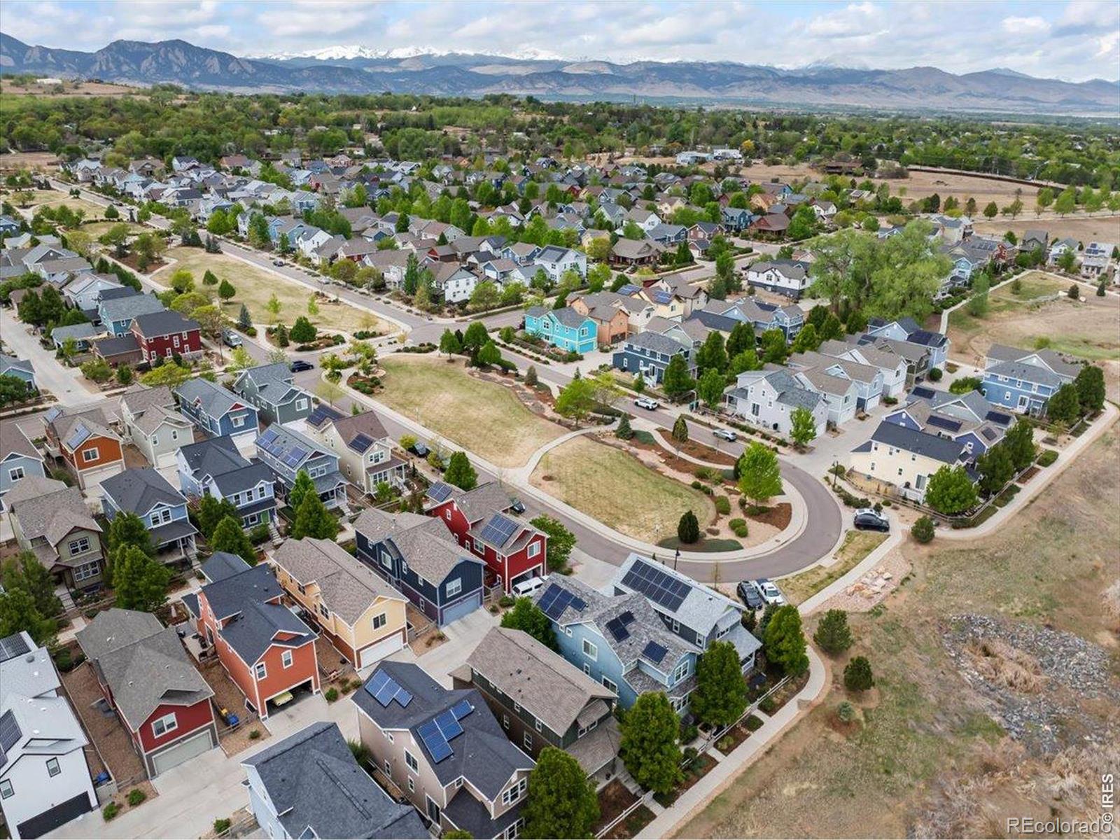 MLS Image #38 for 556  straight creek way,lafayette, Colorado