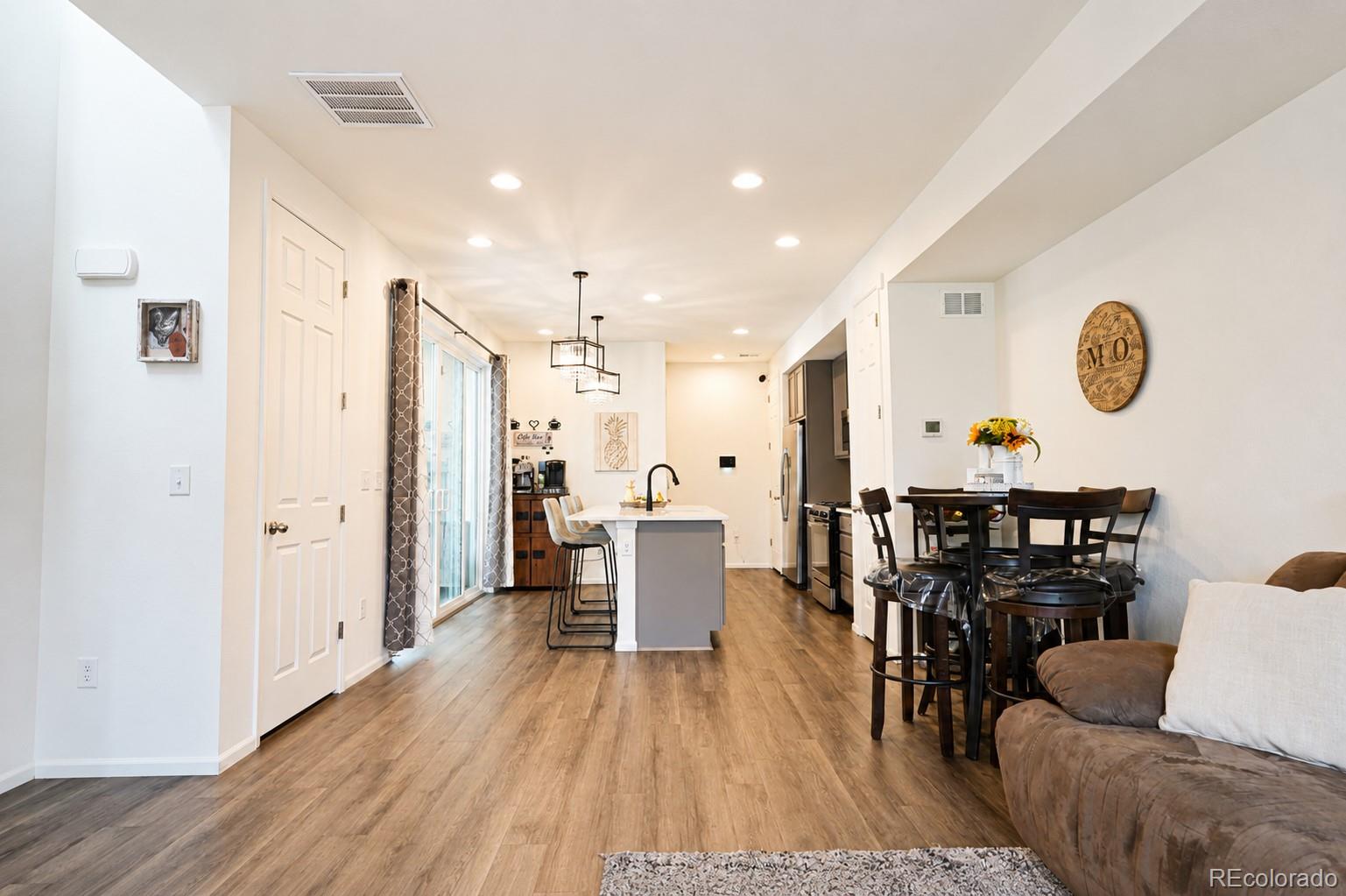 MLS Image #7 for 24245 e 41st avenue,aurora, Colorado
