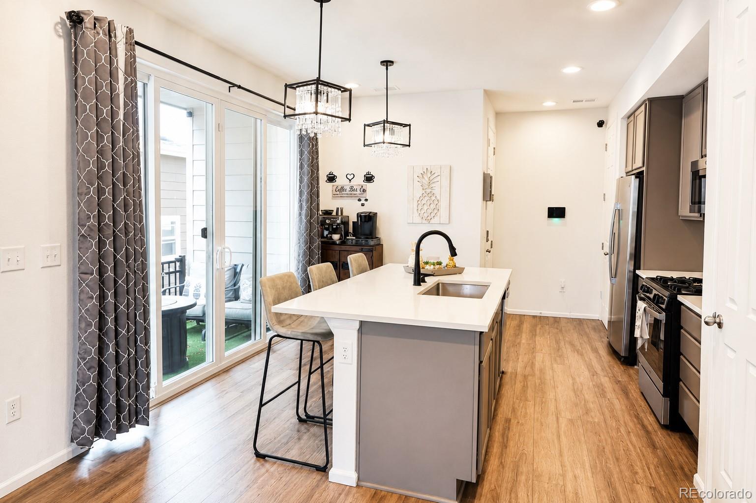 MLS Image #9 for 24245 e 41st avenue,aurora, Colorado