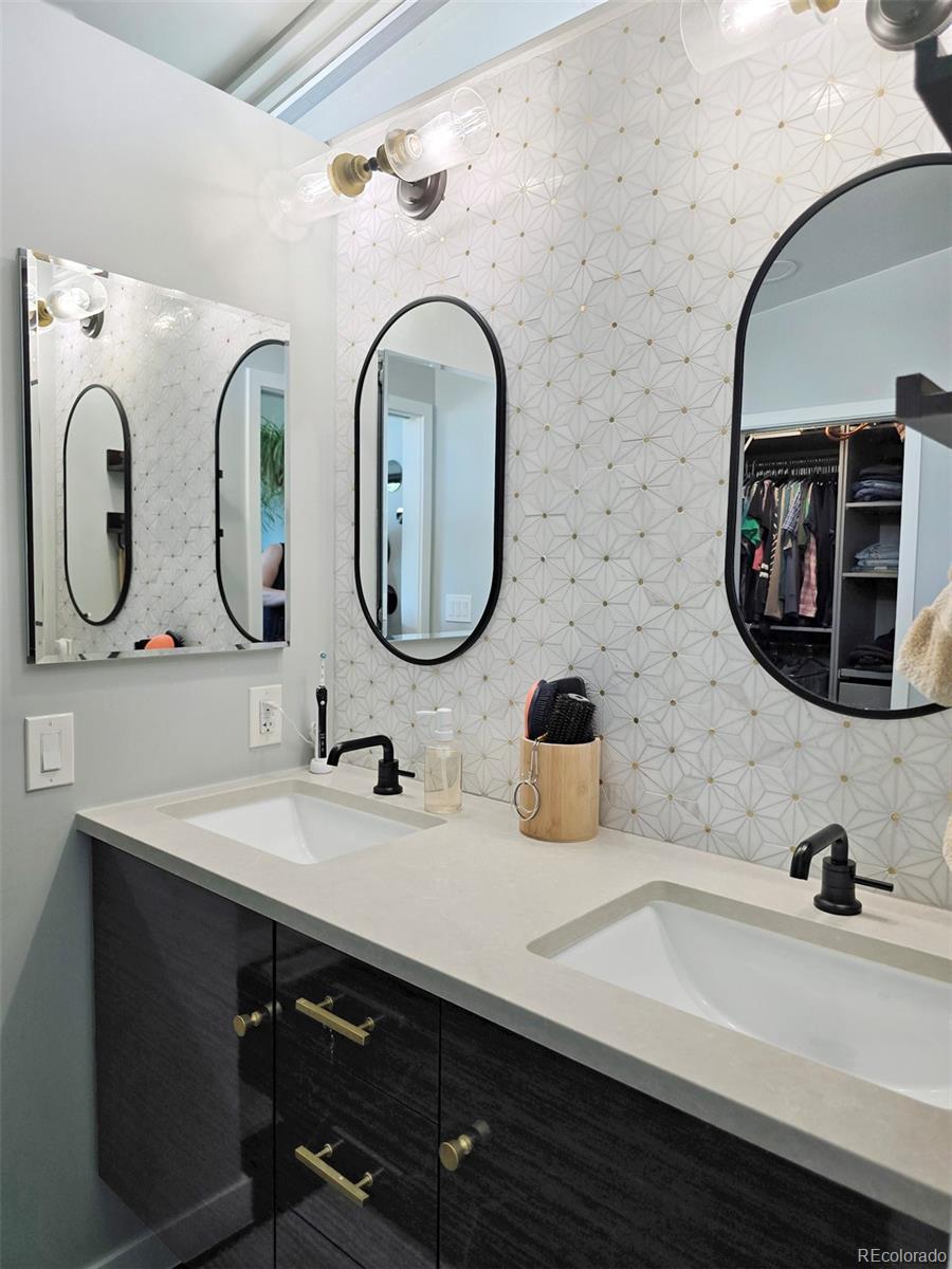 MLS Image #13 for 2635 s garfield way,denver, Colorado
