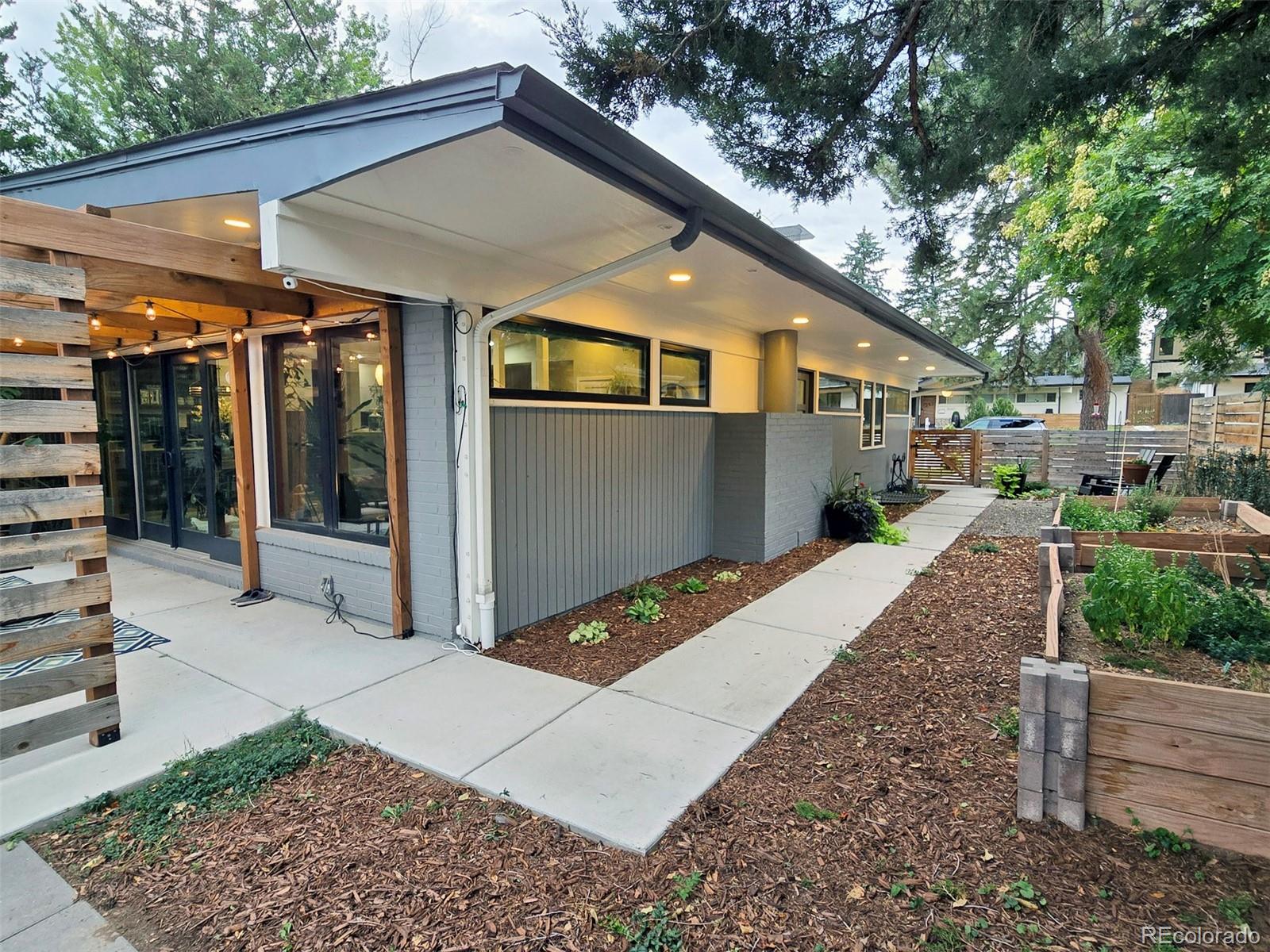 MLS Image #34 for 2635 s garfield way,denver, Colorado