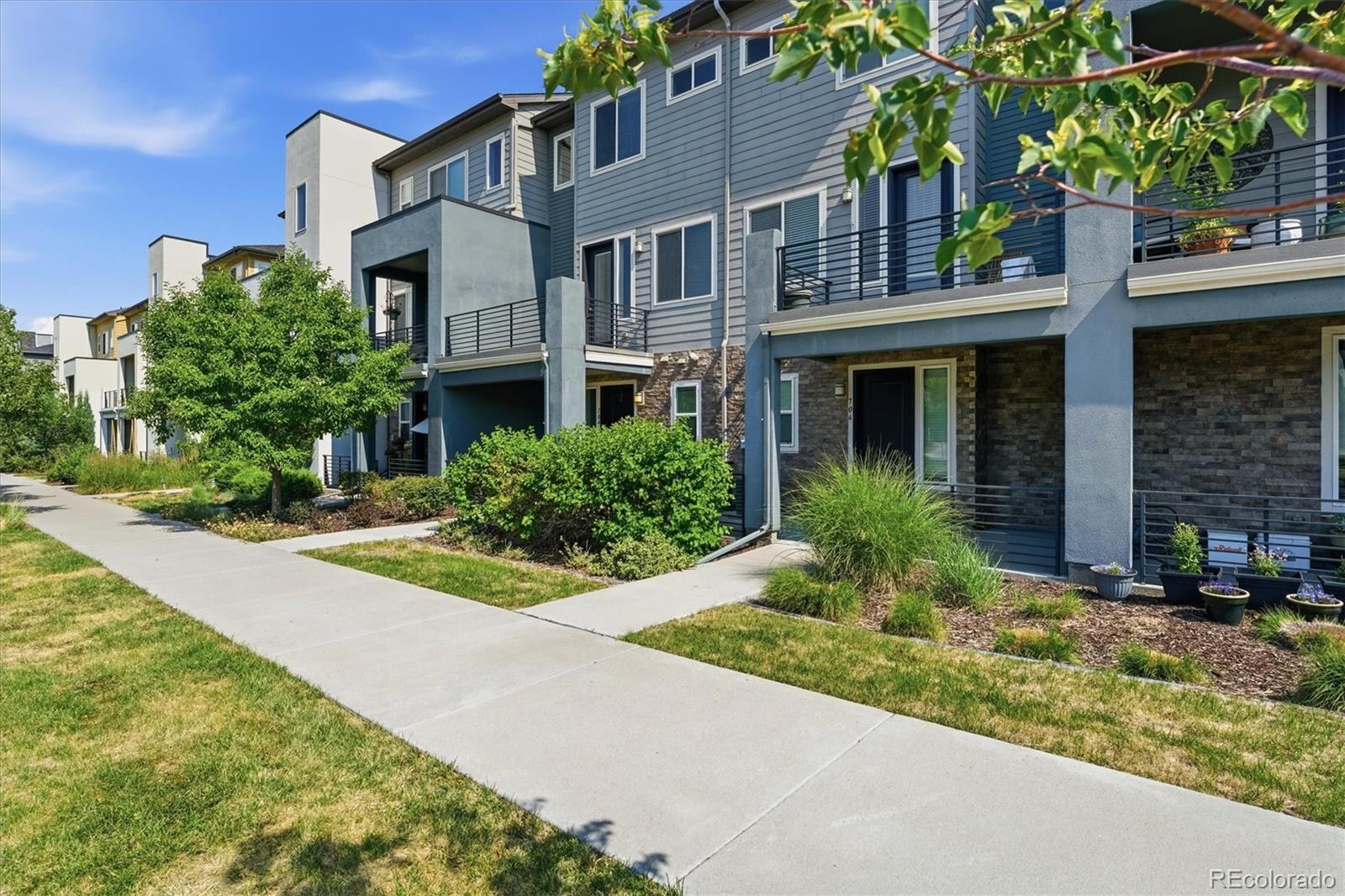 MLS Image #1 for 704 e hinsdale avenue,littleton, Colorado