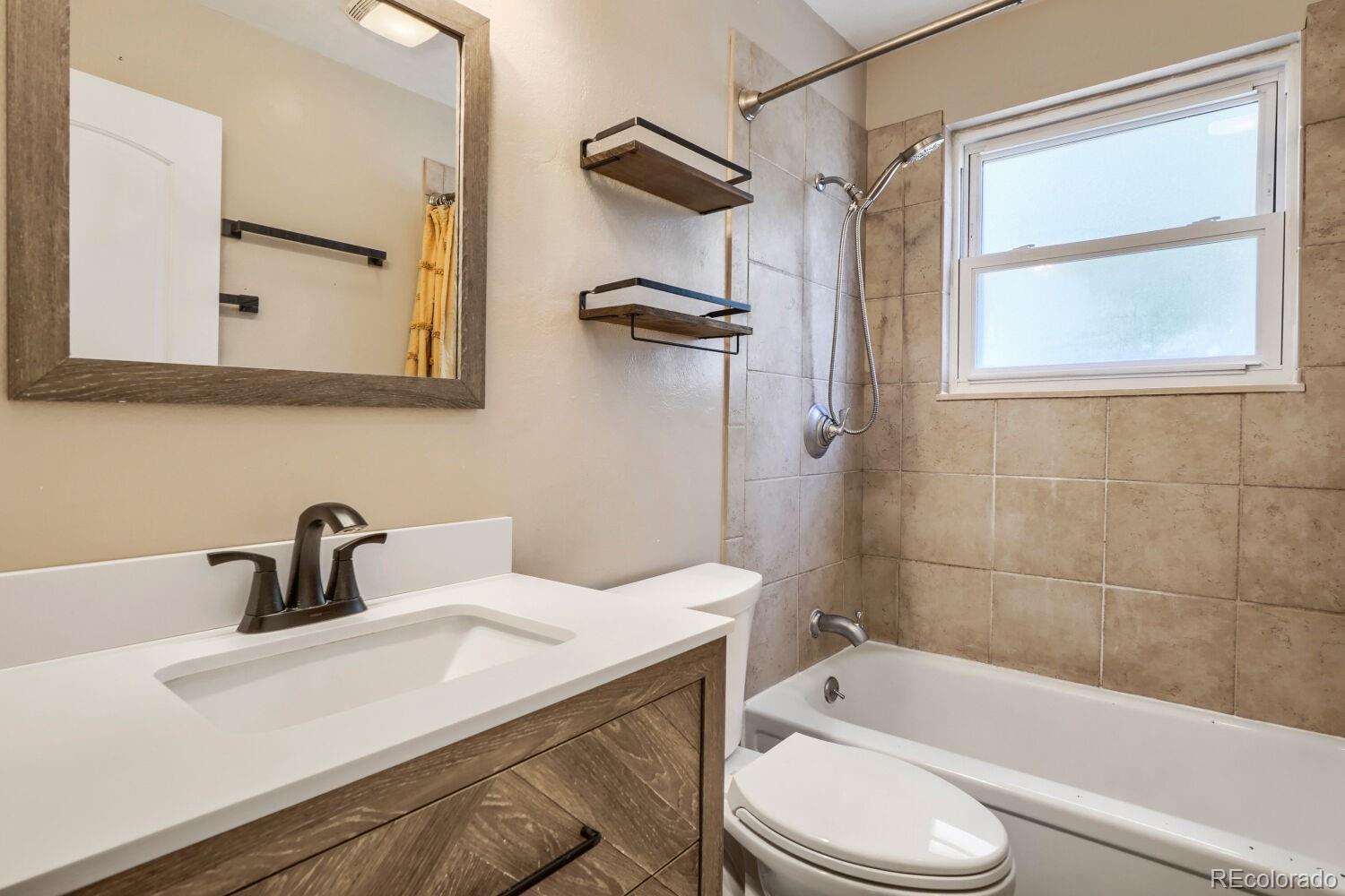 MLS Image #11 for 16670 e tufts avenue,aurora, Colorado