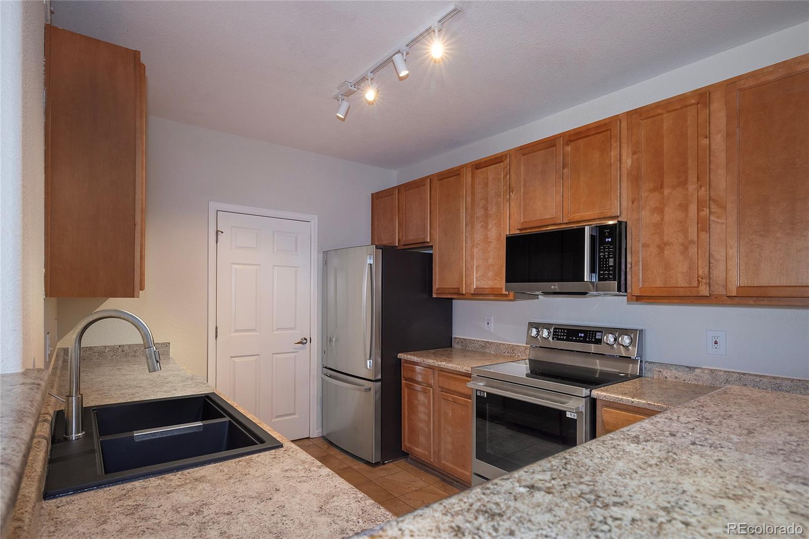 MLS Image #7 for 15700 e jamison drive,englewood, Colorado