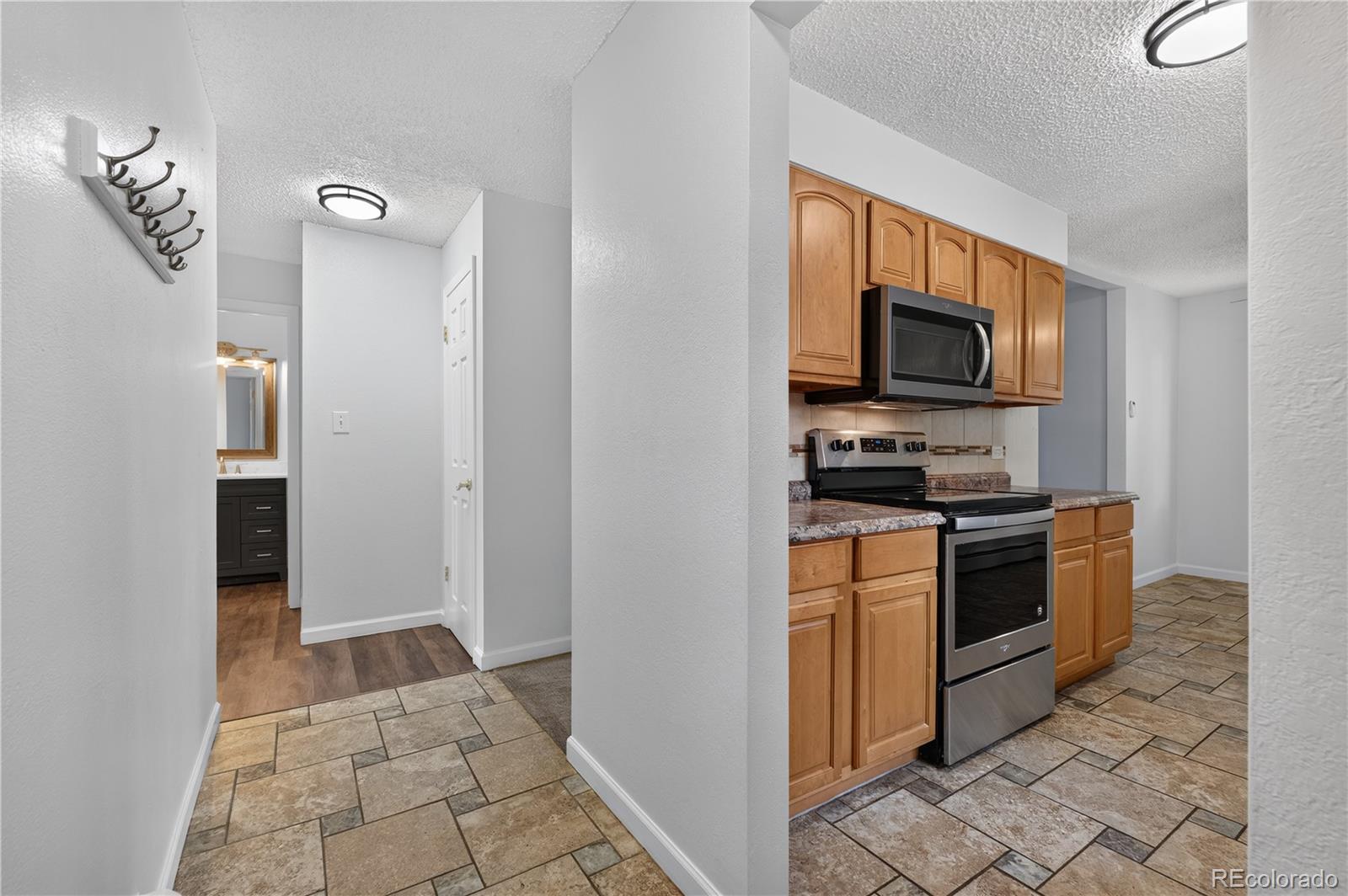 MLS Image #4 for 1390  everett court,lakewood, Colorado