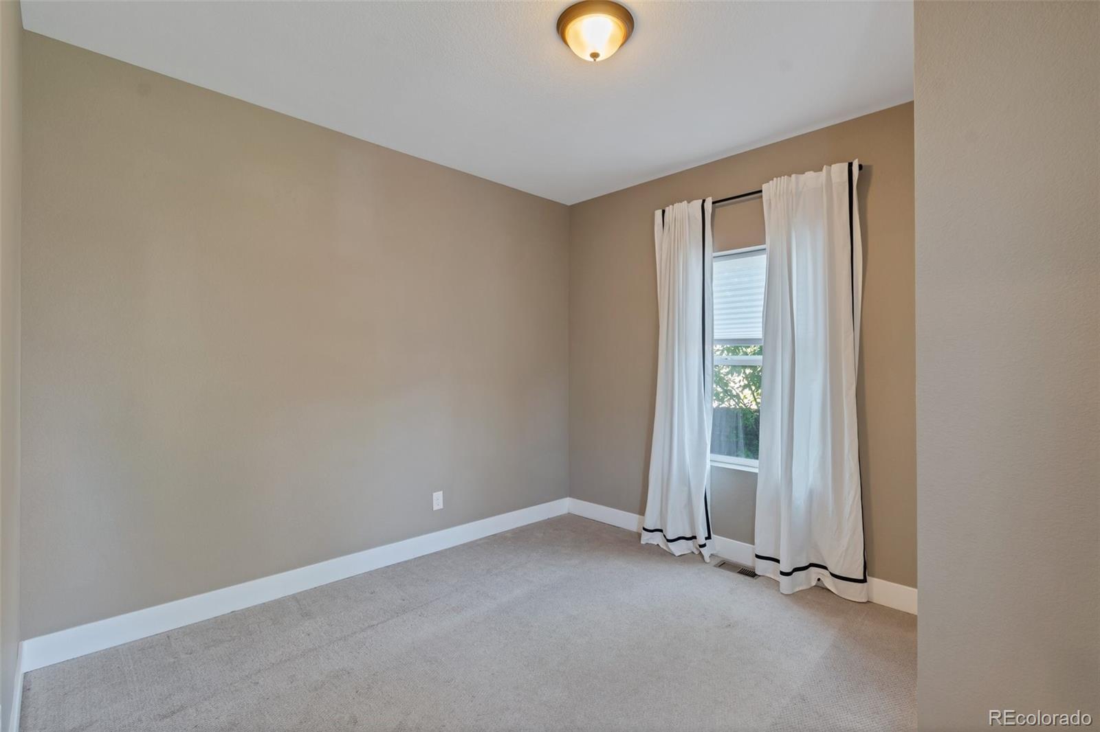 MLS Image #23 for 1581 s ogden street,denver, Colorado