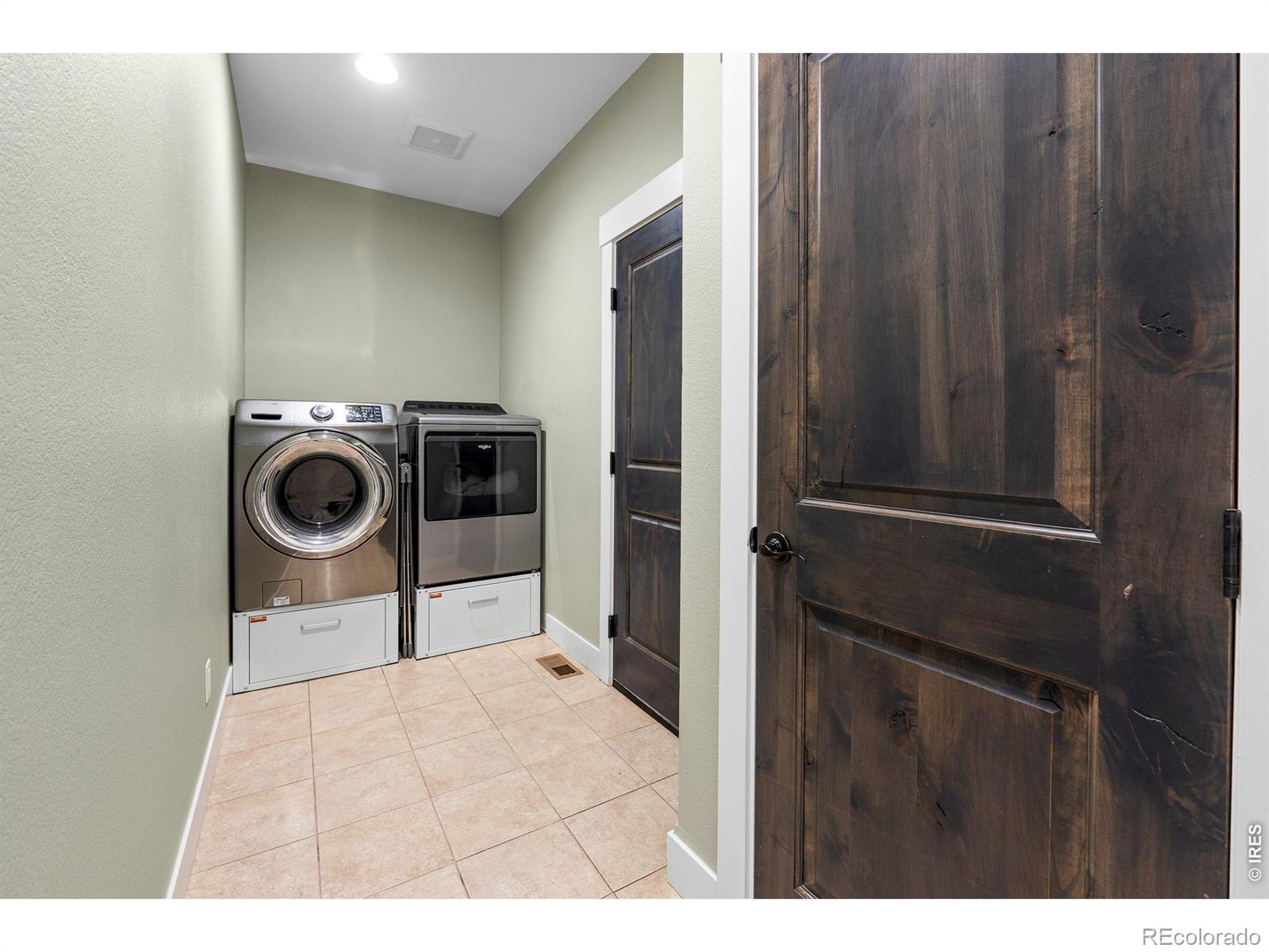 MLS Image #9 for 6040  maidenhead drive,windsor, Colorado