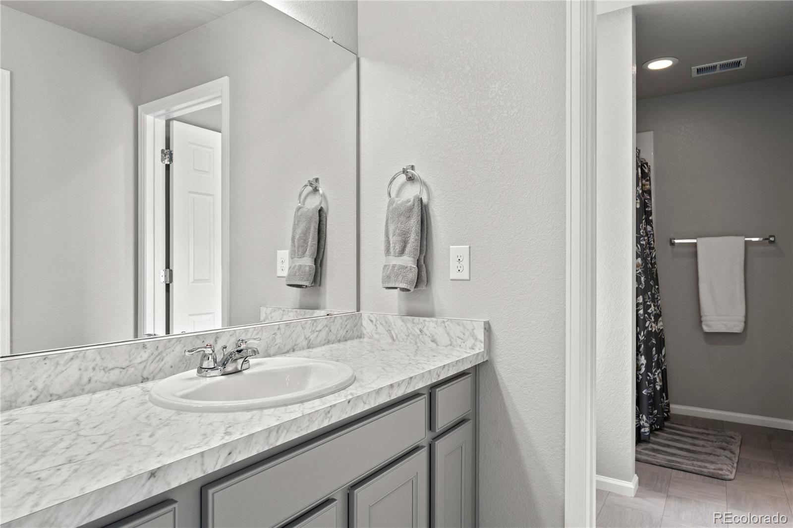 MLS Image #20 for 7013 s uriah street,aurora, Colorado