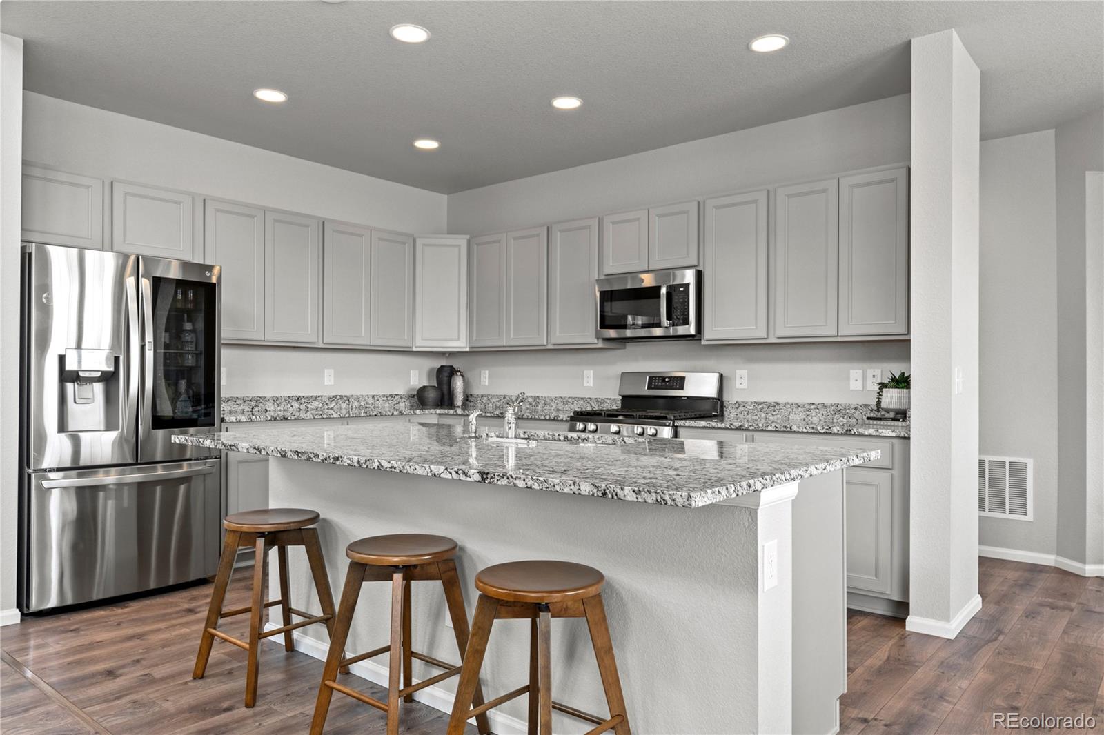 MLS Image #8 for 7013 s uriah street,aurora, Colorado