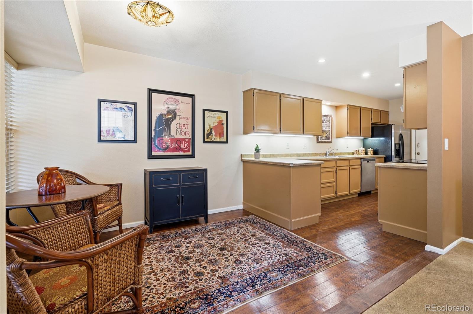 MLS Image #15 for 1570 s roslyn street,denver, Colorado