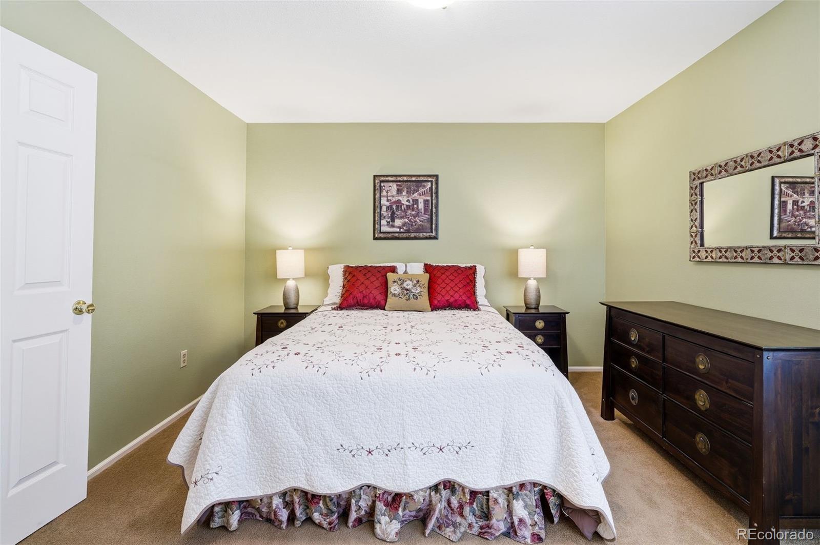 MLS Image #31 for 1570 s roslyn street,denver, Colorado