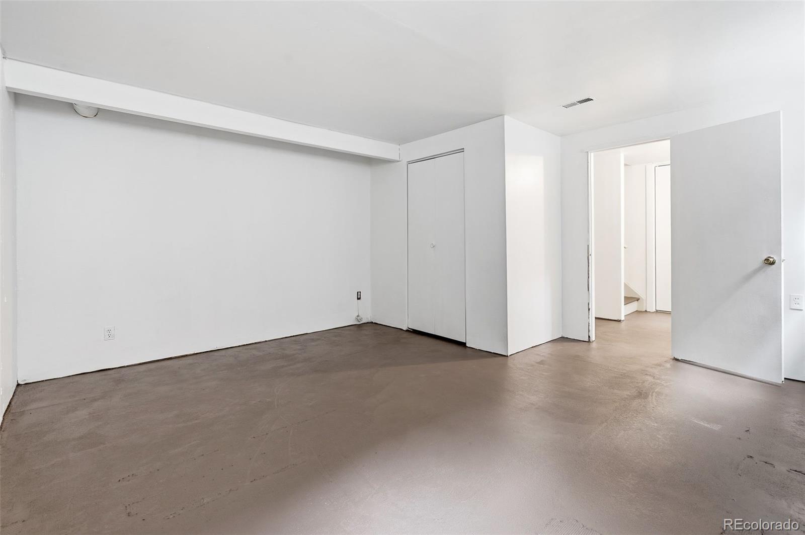 MLS Image #47 for 1570 s roslyn street,denver, Colorado