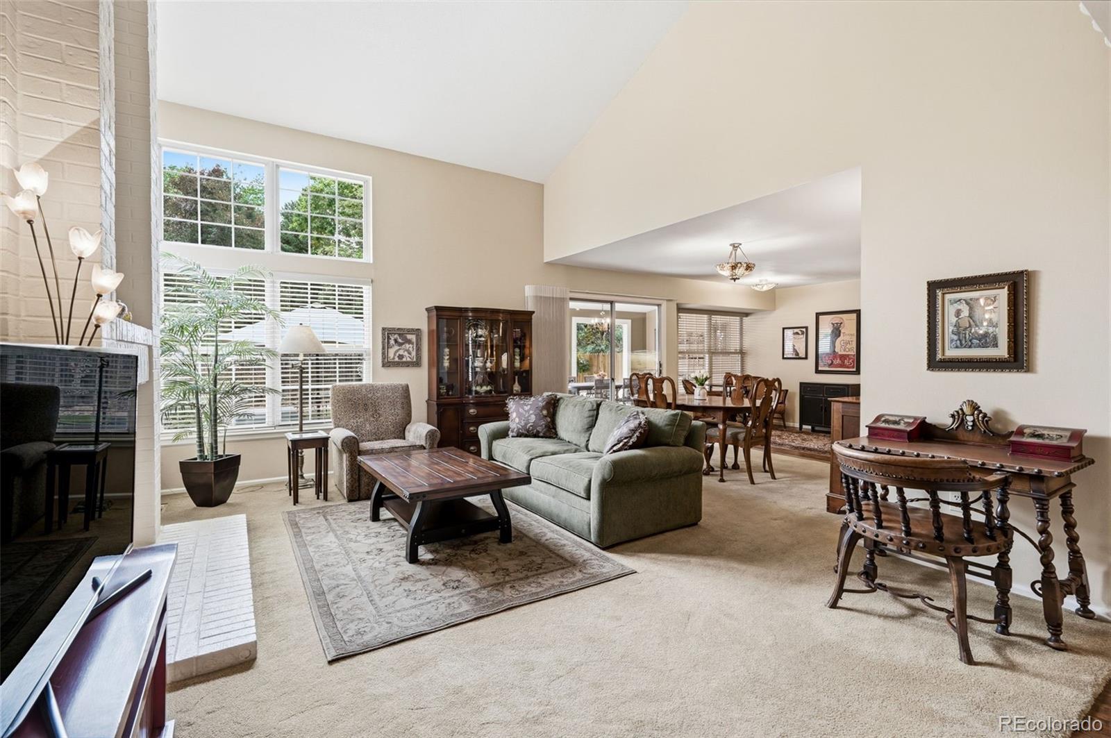 MLS Image #9 for 1570 s roslyn street,denver, Colorado