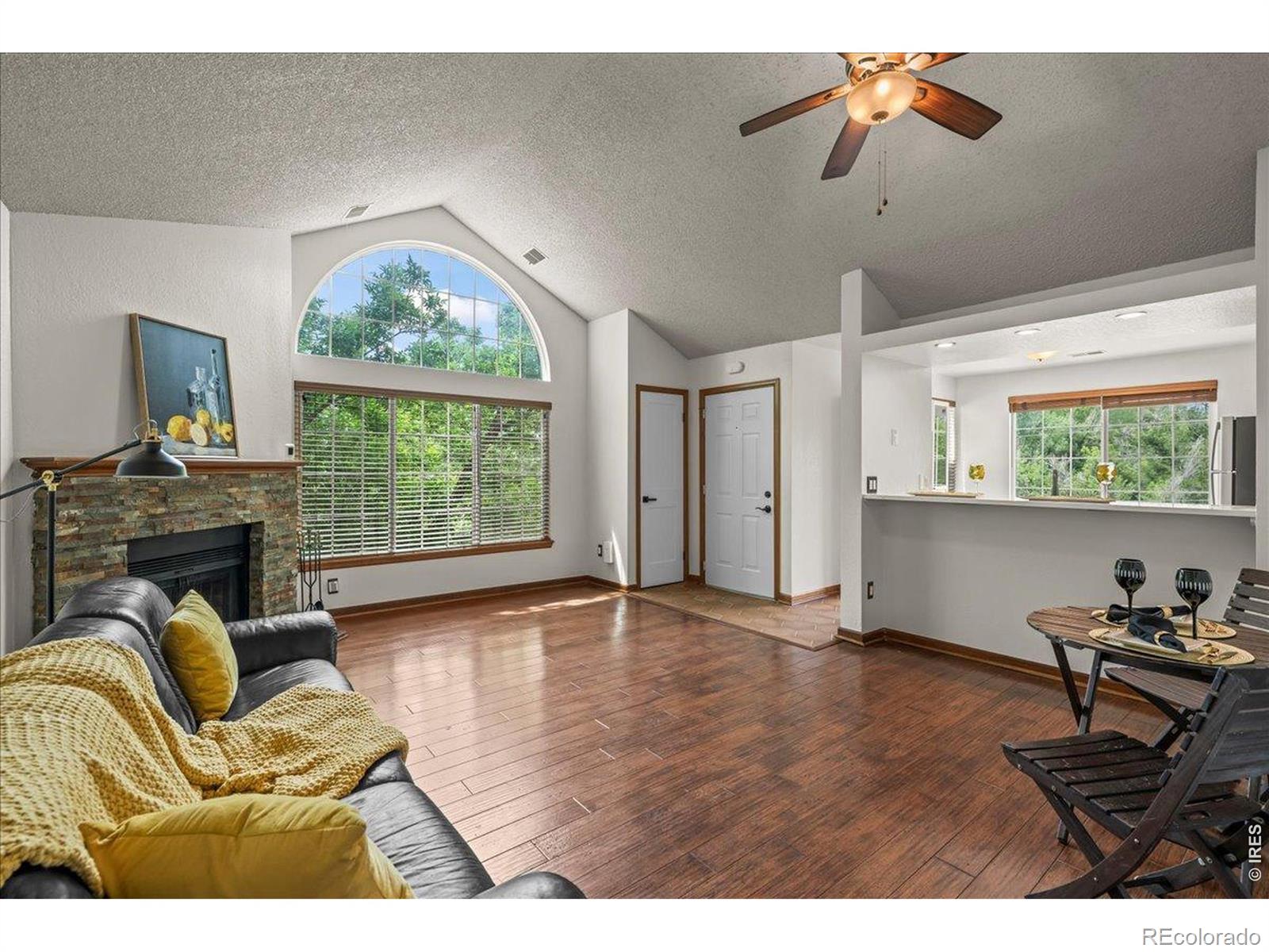 MLS Image #3 for 989 s miller street 204,lakewood, Colorado