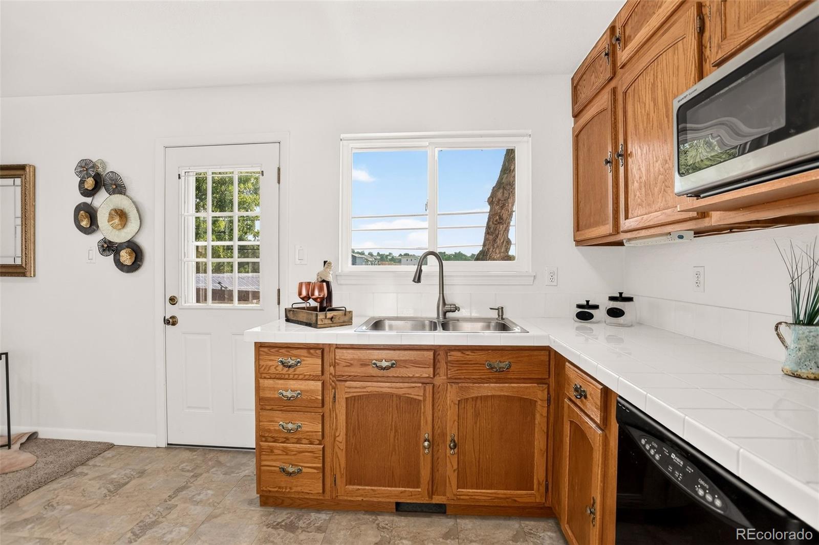 MLS Image #9 for 1705  main street,colorado springs, Colorado