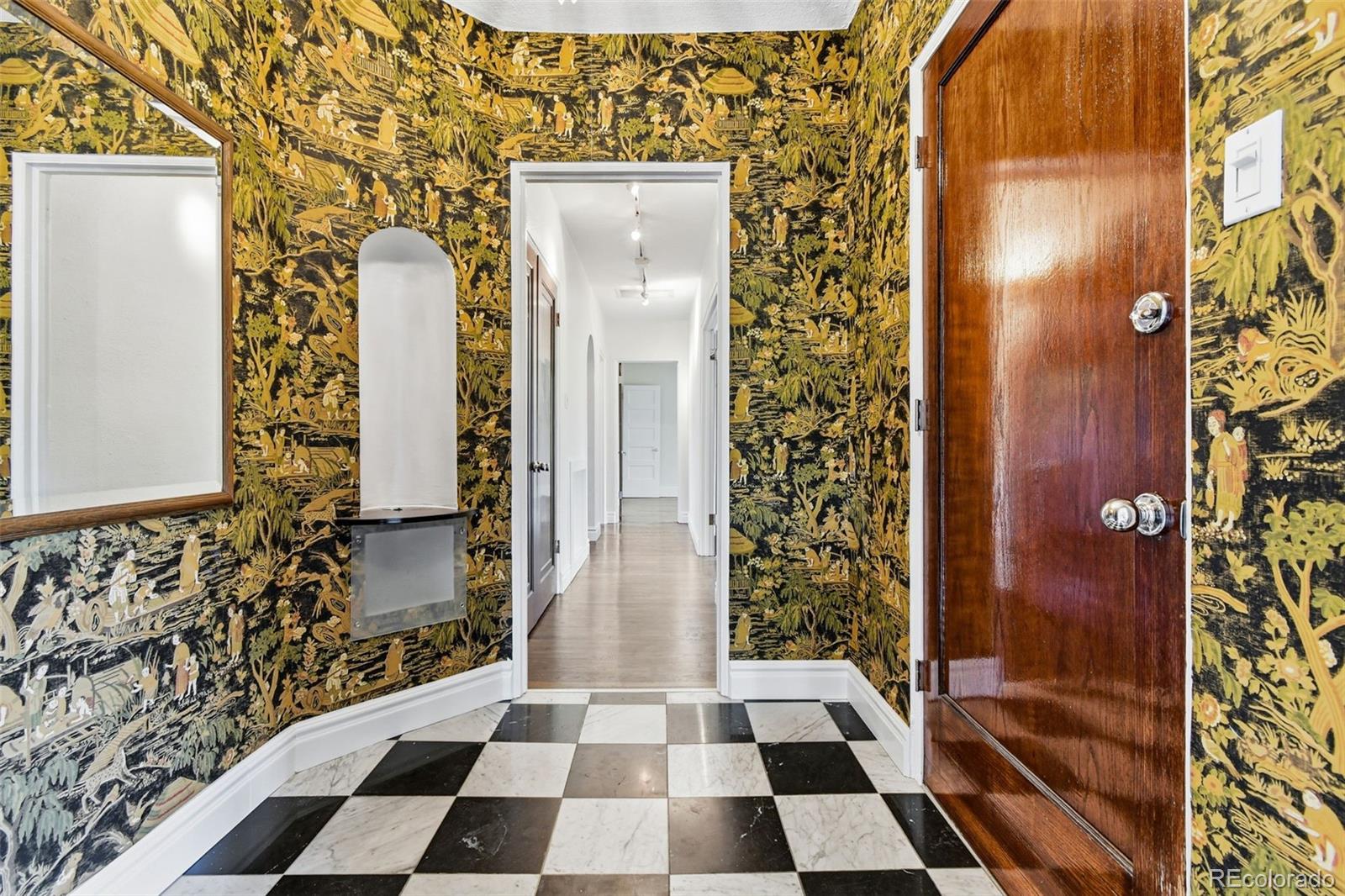 MLS Image #6 for 820 n humboldt street,denver, Colorado