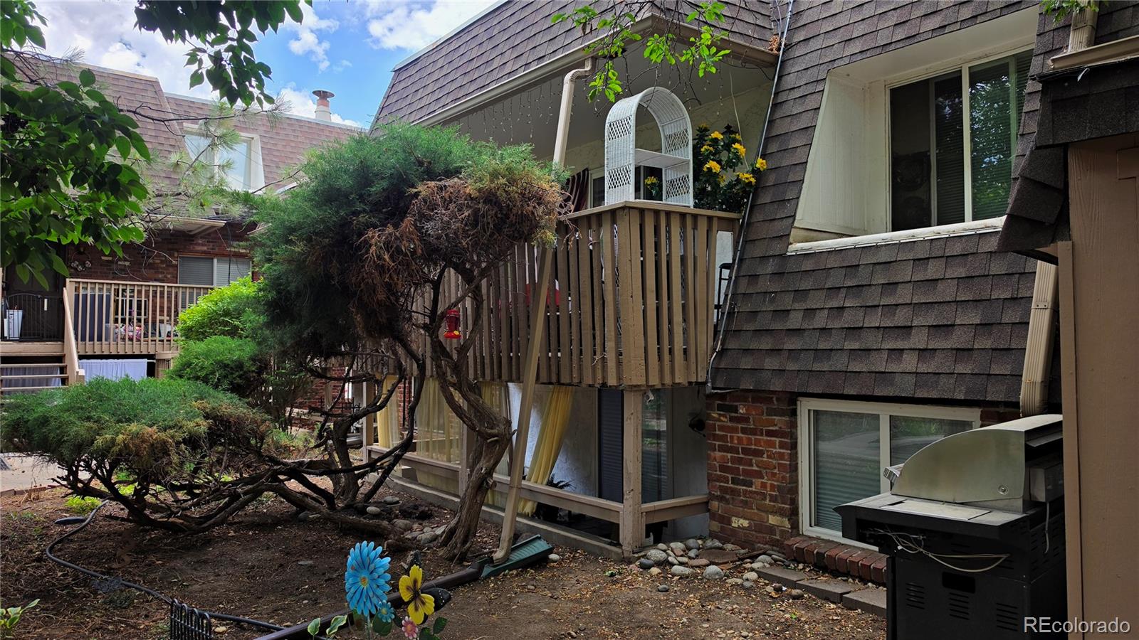 MLS Image #15 for 1525 s holly street,denver, Colorado