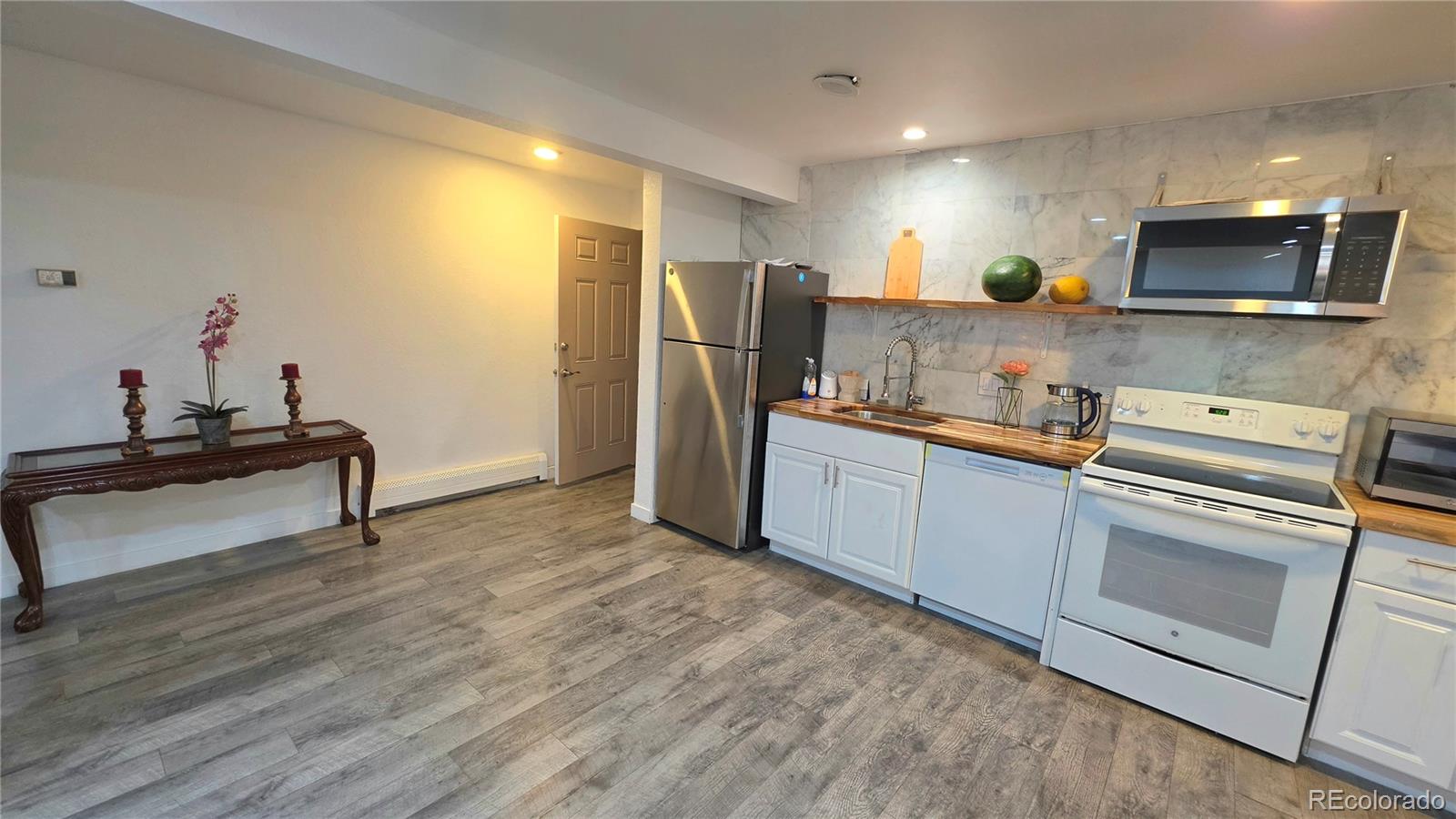 MLS Image #3 for 1525 s holly street,denver, Colorado