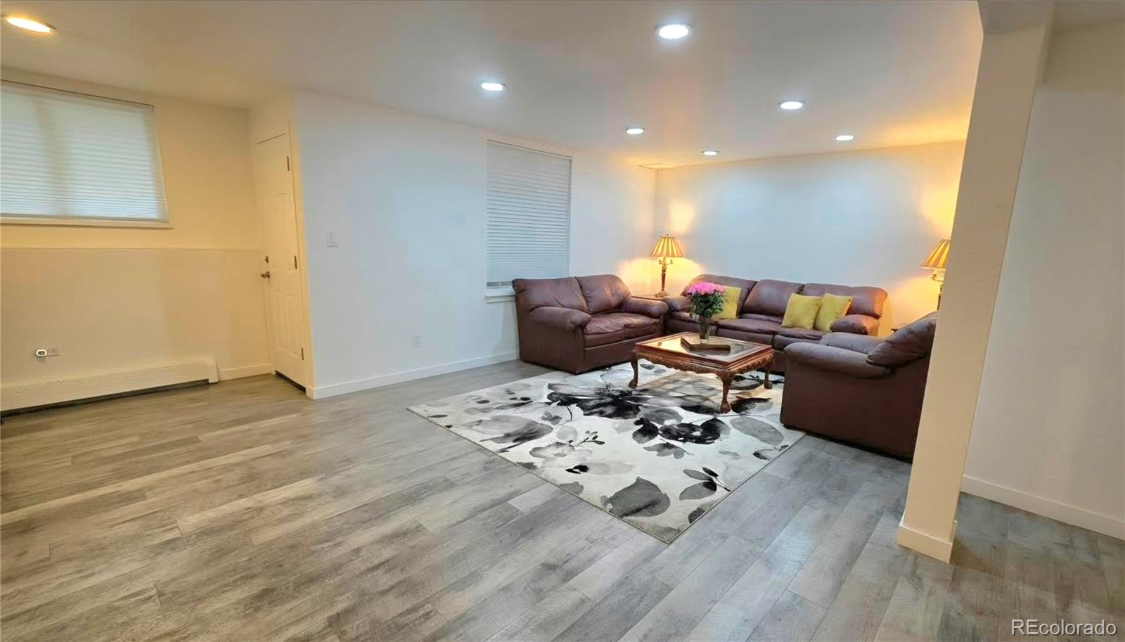MLS Image #6 for 1525 s holly street,denver, Colorado
