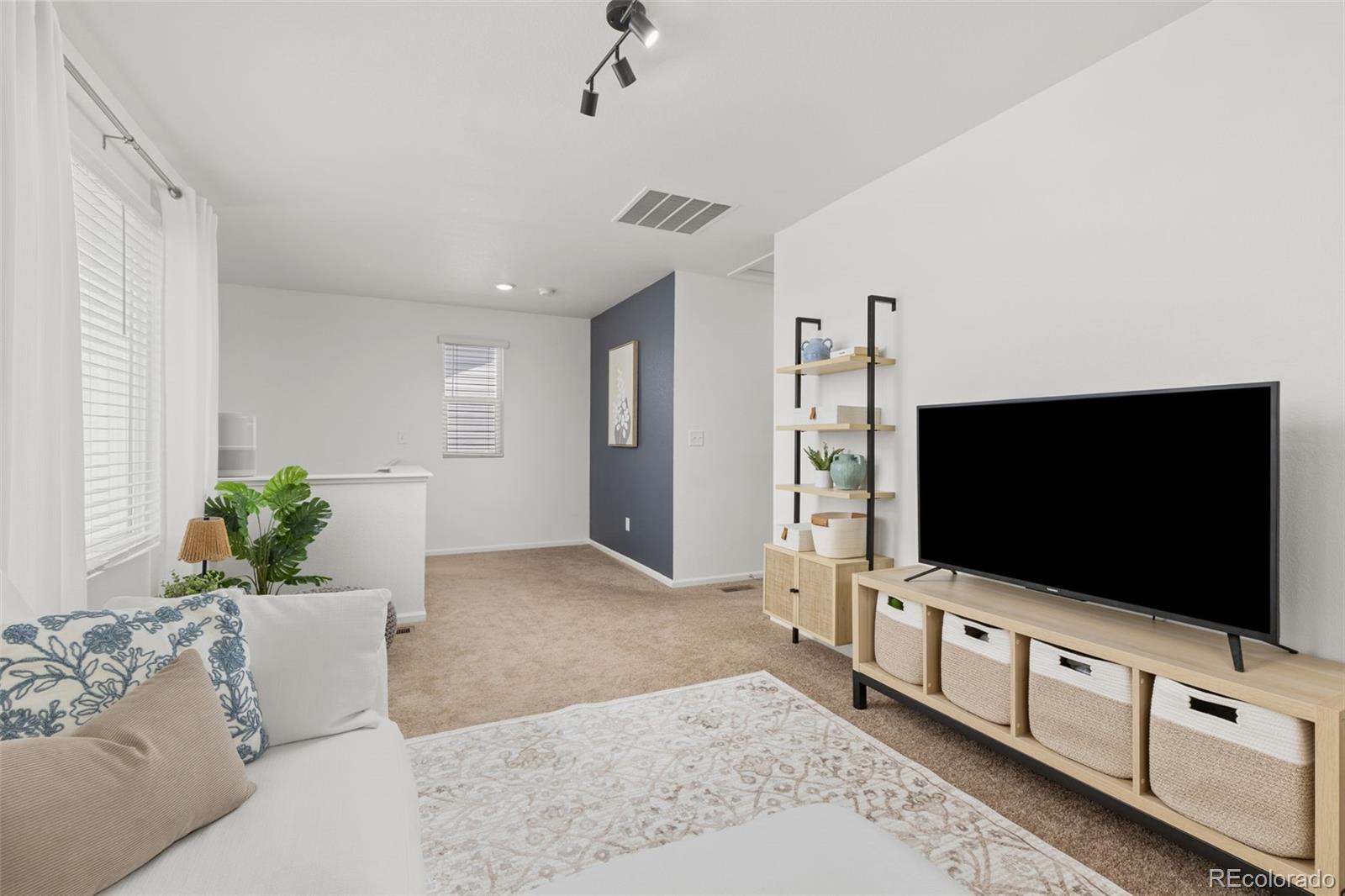 MLS Image #20 for 18260 e 51st place,denver, Colorado