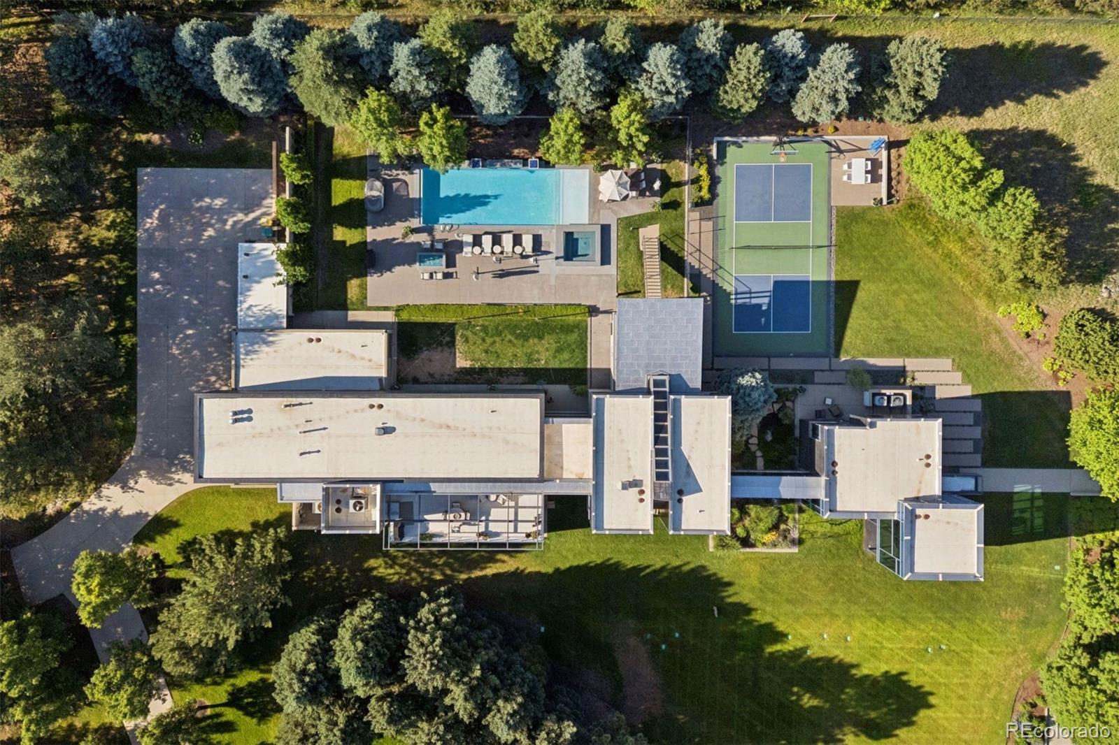 MLS Image #42 for 14  random road,englewood, Colorado