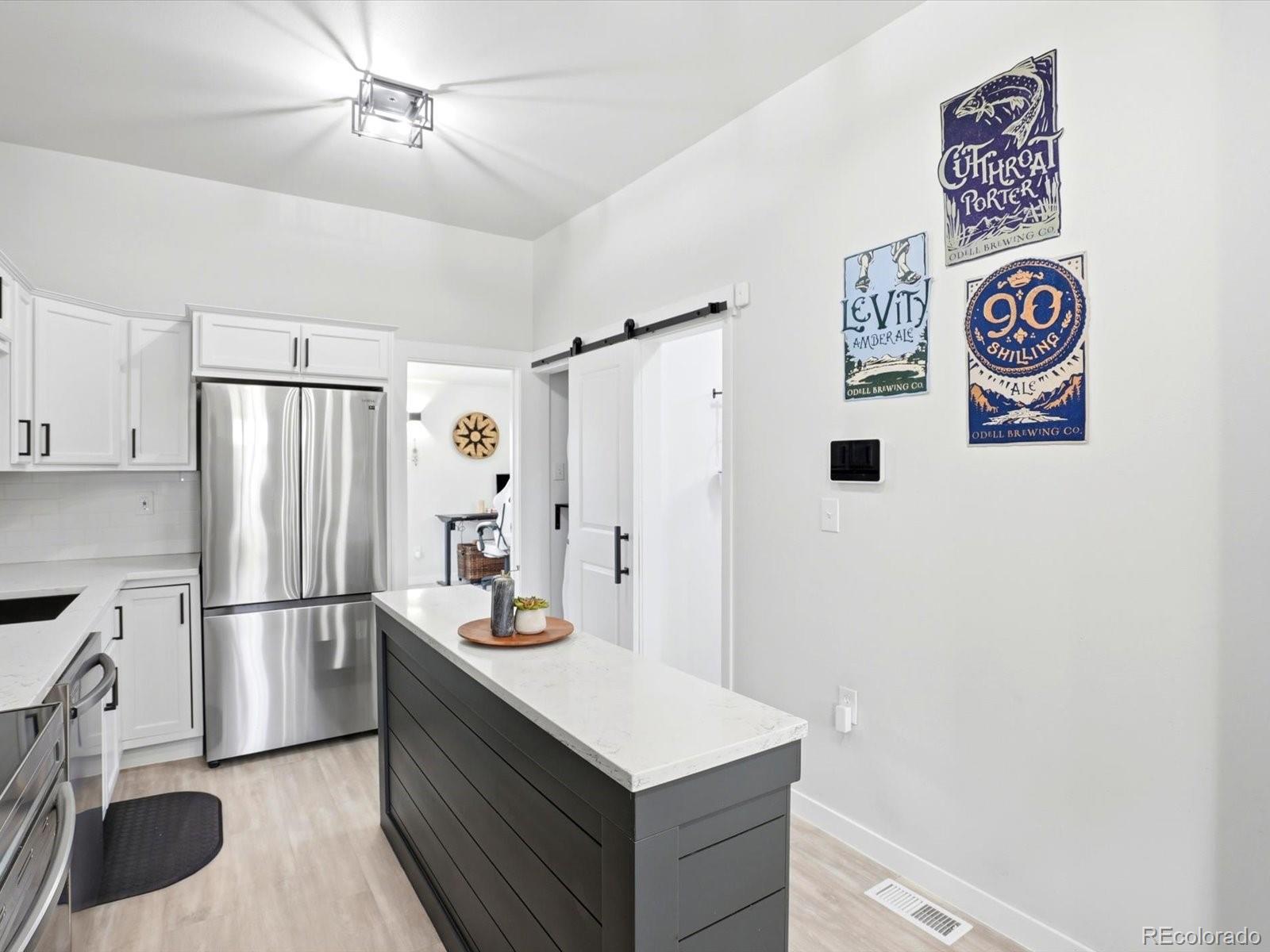 MLS Image #11 for 272 s meade street,denver, Colorado