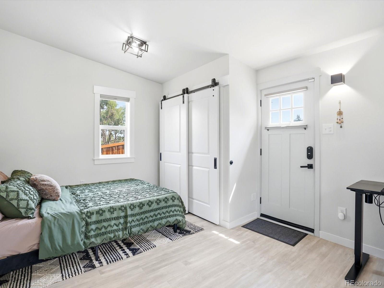 MLS Image #12 for 272 s meade street,denver, Colorado