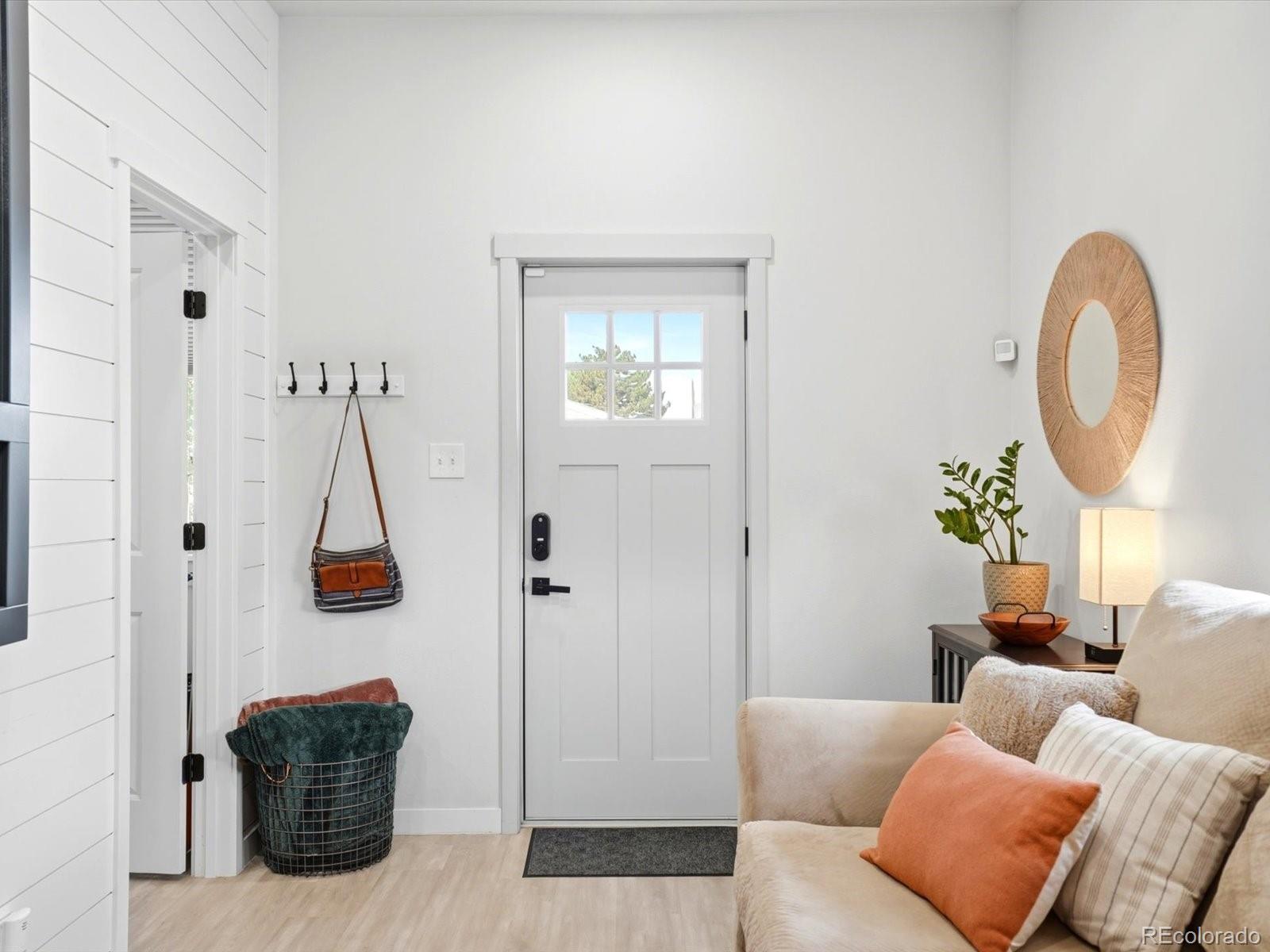 MLS Image #4 for 272 s meade street,denver, Colorado