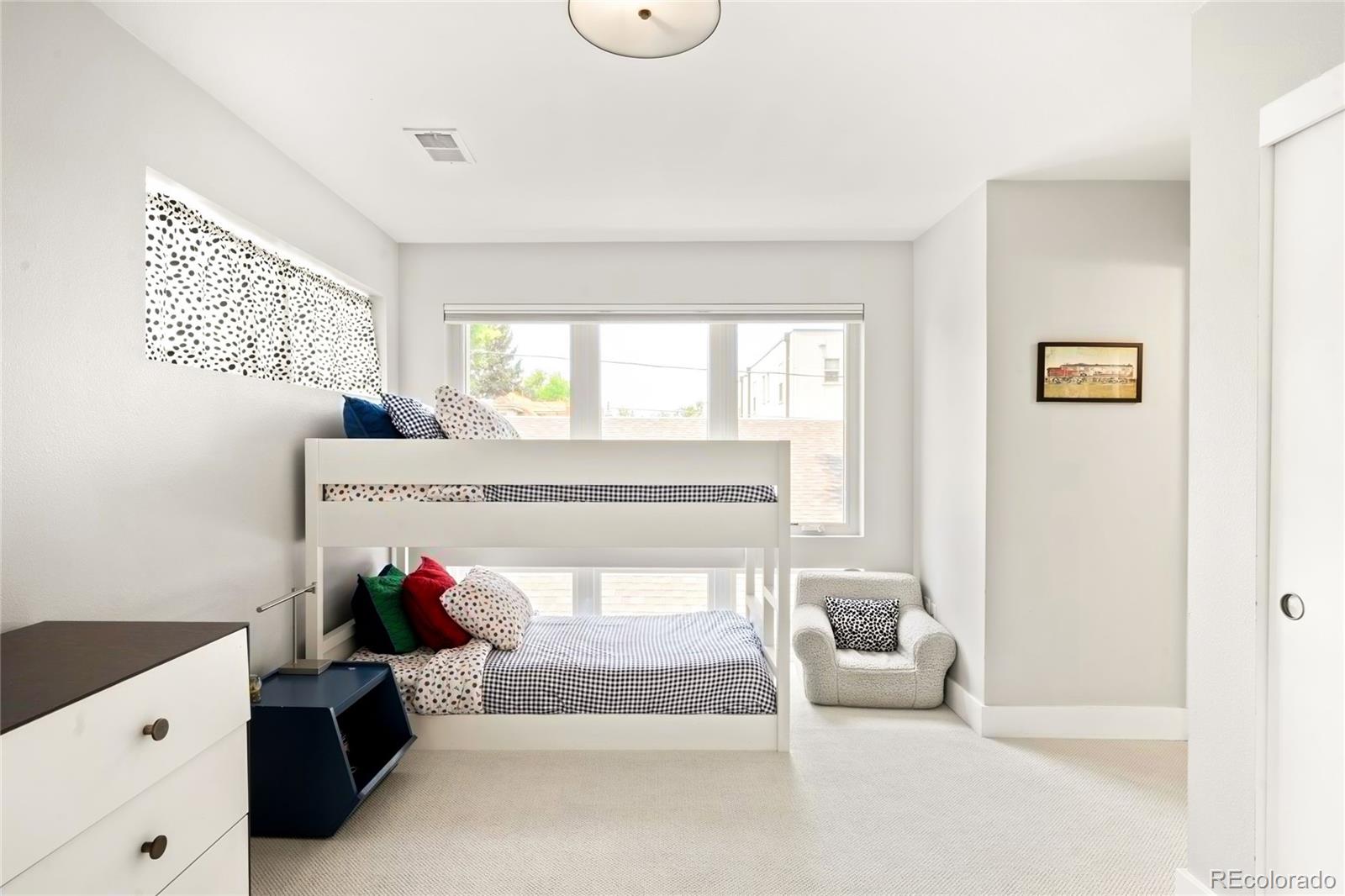 MLS Image #21 for 73 n pennsylvania street,denver, Colorado
