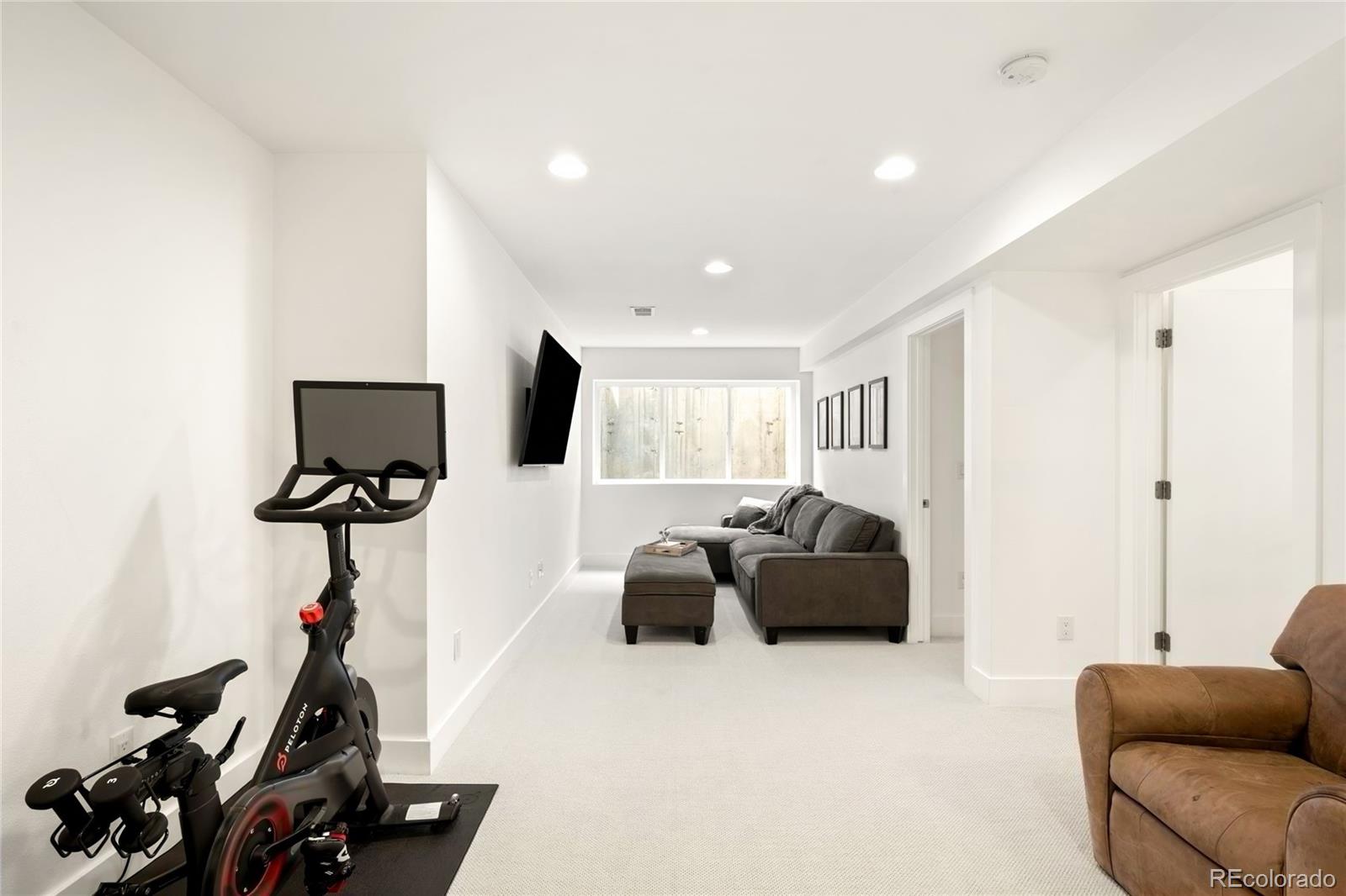 MLS Image #29 for 73 n pennsylvania street,denver, Colorado