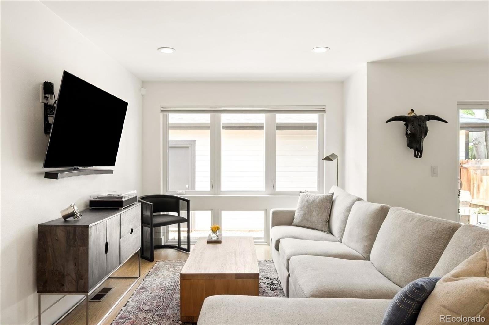 MLS Image #9 for 73 n pennsylvania street,denver, Colorado