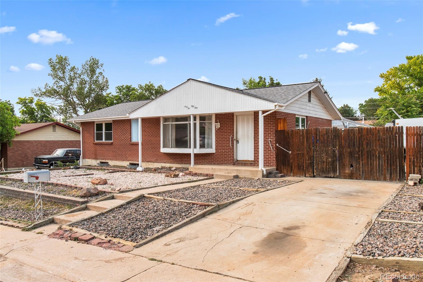 MLS Image #1 for 4259 e fremont avenue,littleton, Colorado