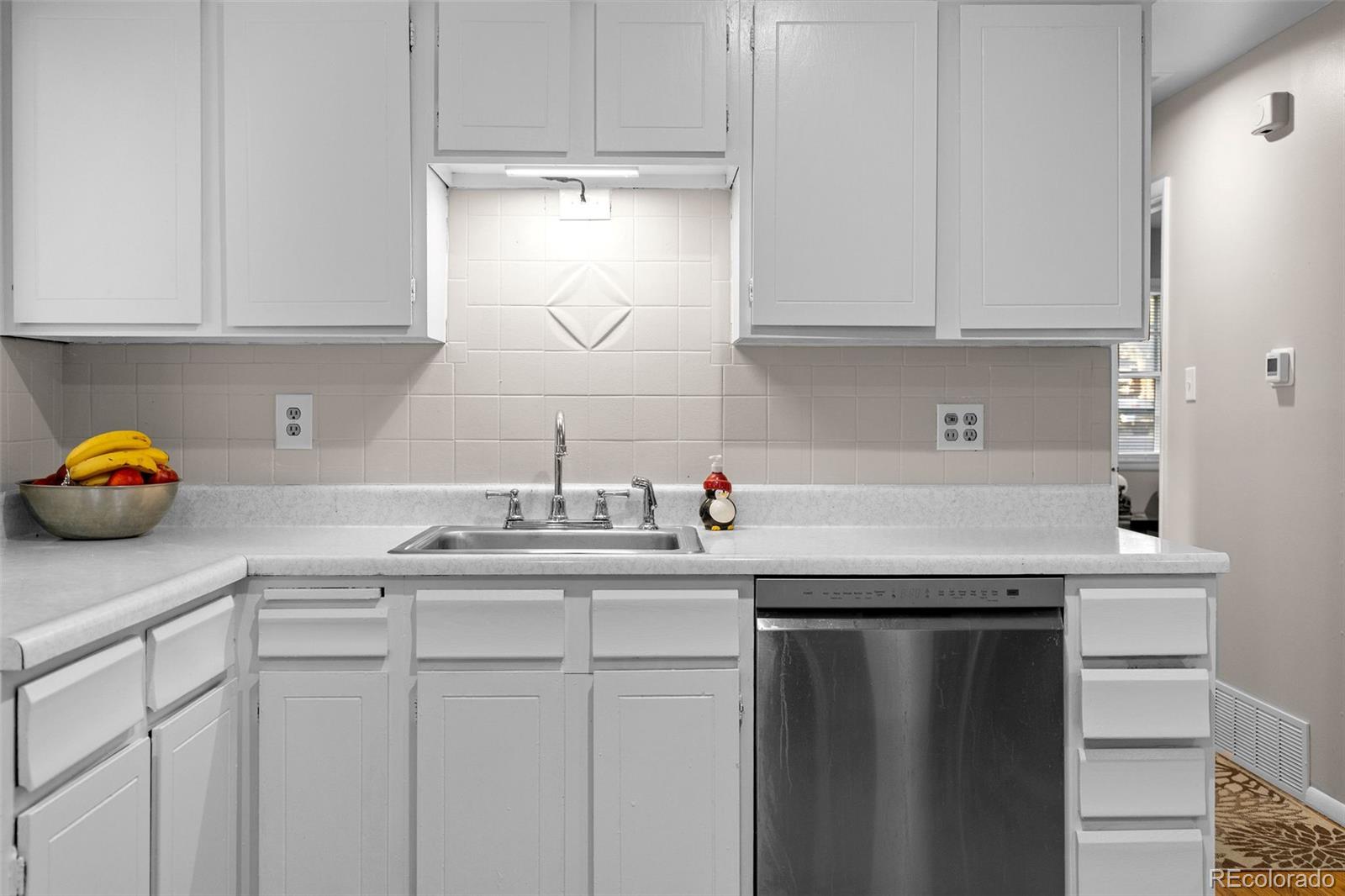 MLS Image #8 for 1600 s ivy way,denver, Colorado