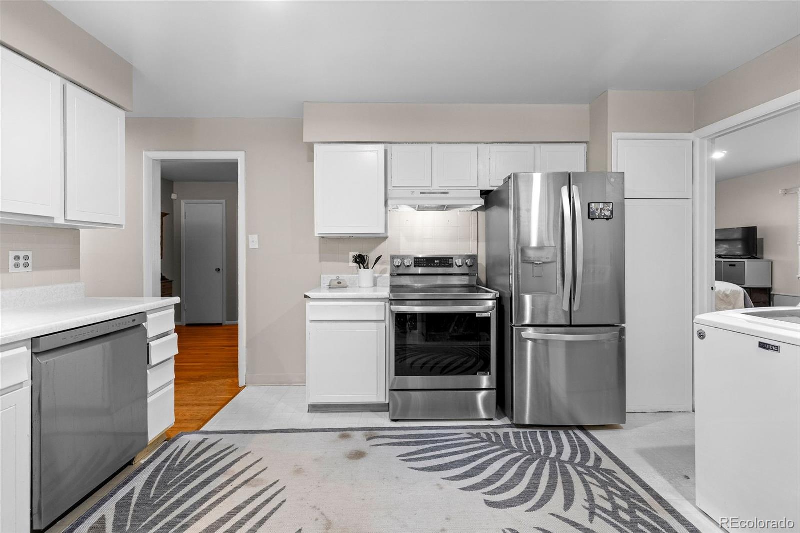 MLS Image #9 for 1600 s ivy way,denver, Colorado