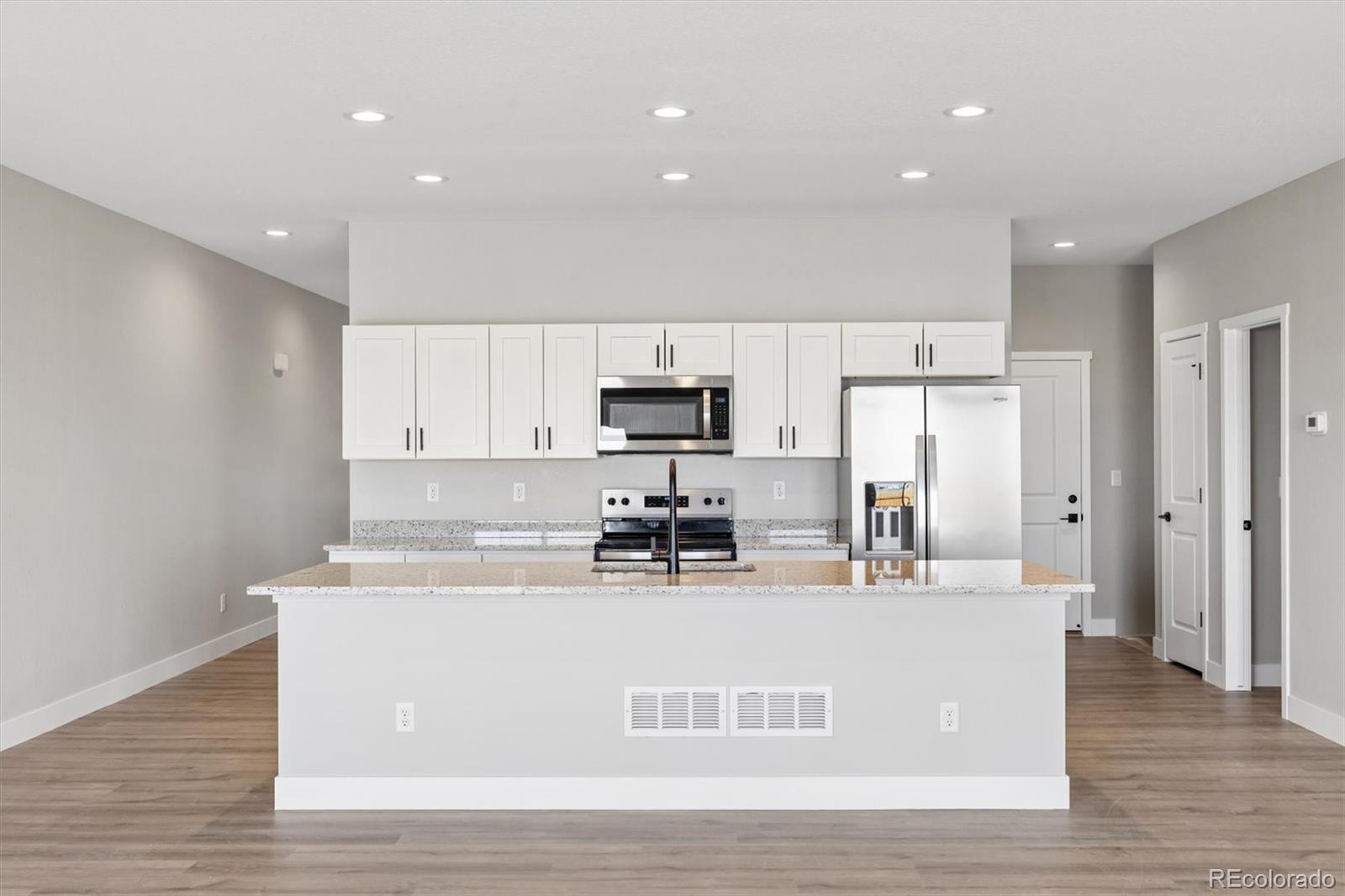 MLS Image #3 for 408  molly lane,fort morgan, Colorado