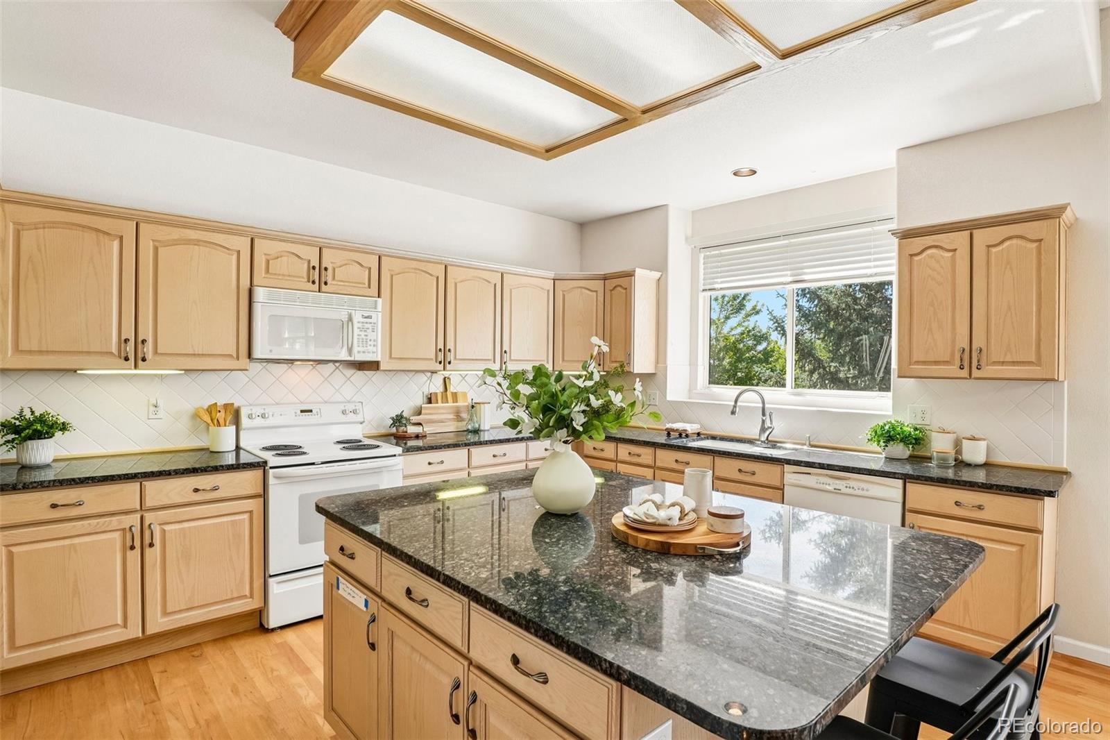 MLS Image #8 for 15732 w 72nd circle,arvada, Colorado