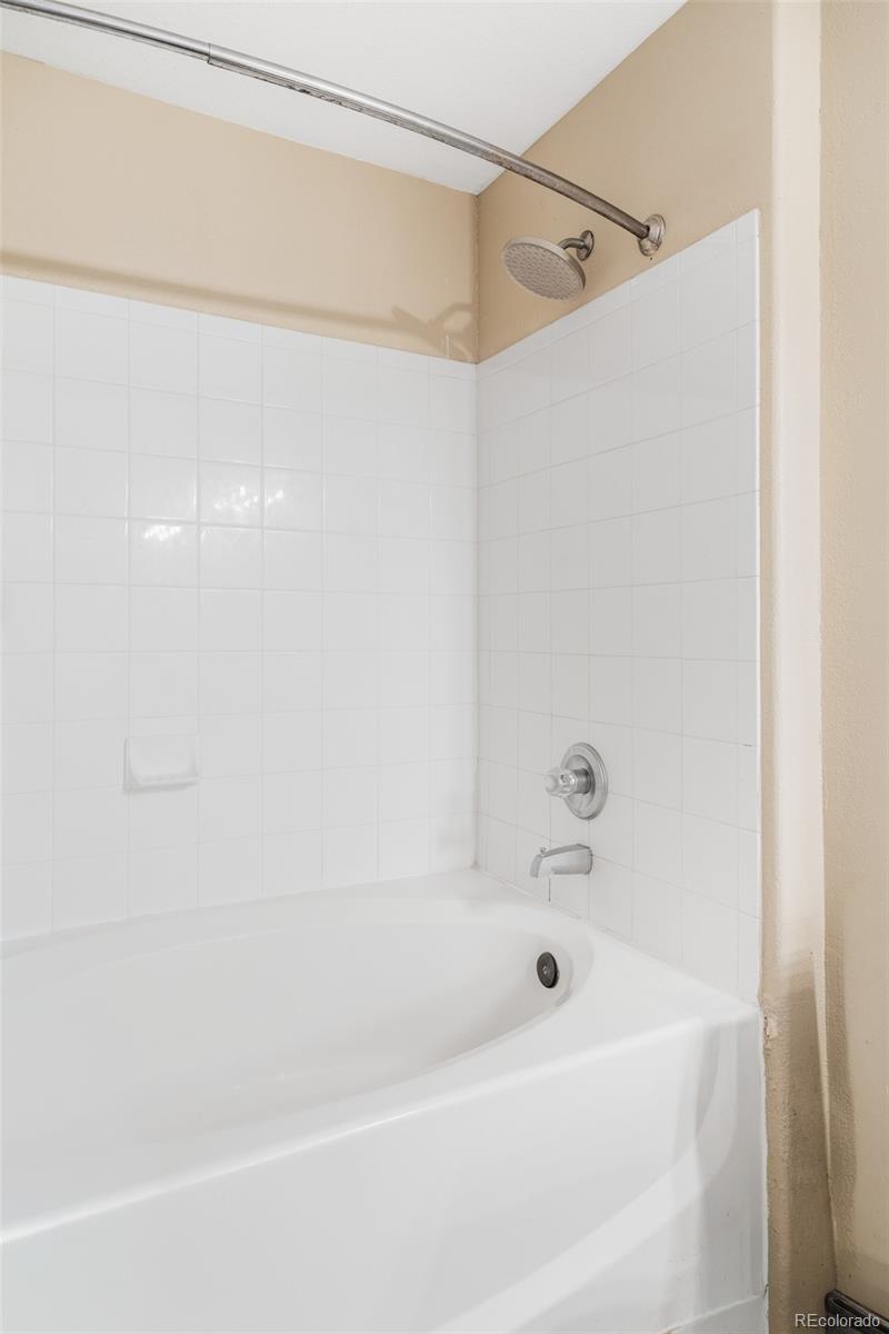 MLS Image #9 for 9973 e carolina circle,aurora, Colorado