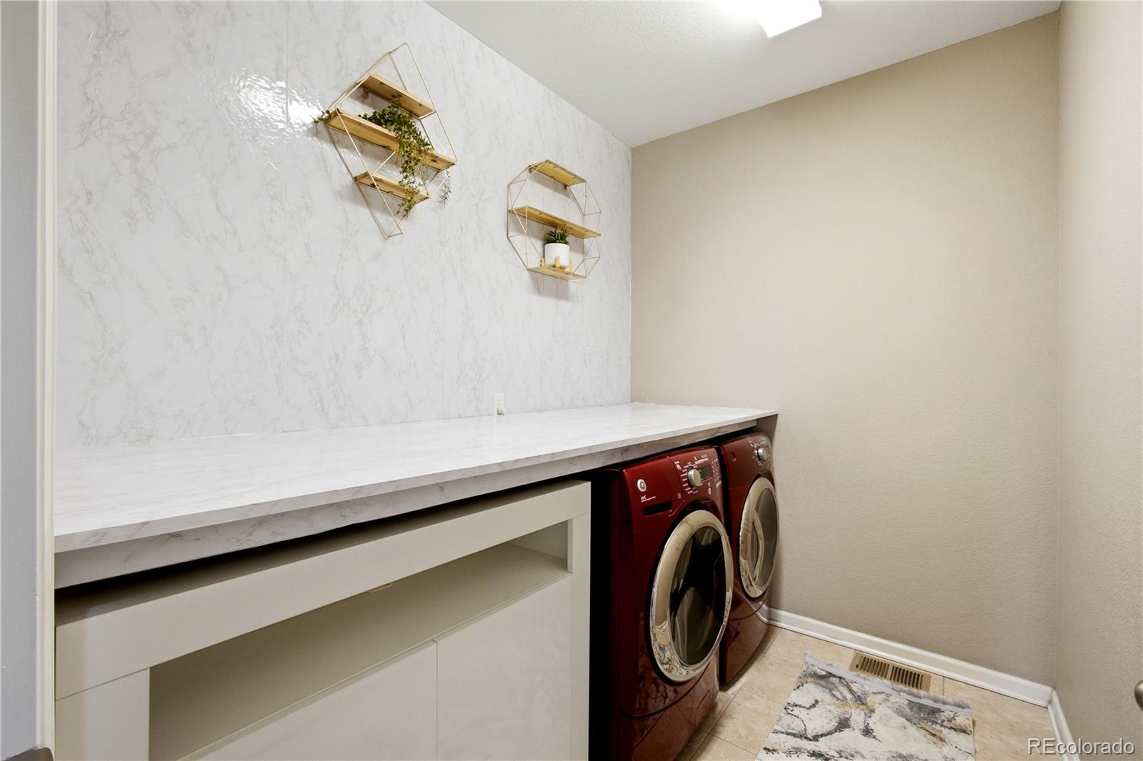 MLS Image #17 for 21980 e union drive,aurora, Colorado
