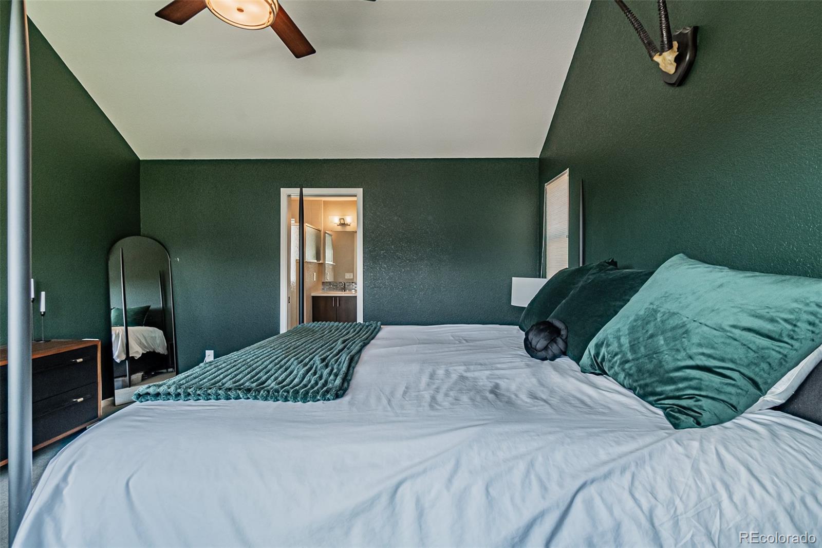 MLS Image #15 for 1822 w 66th avenue,denver, Colorado