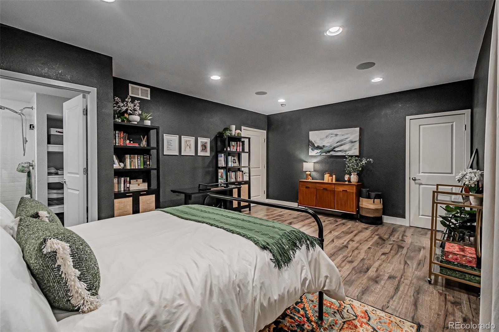 MLS Image #16 for 1822 w 66th avenue,denver, Colorado