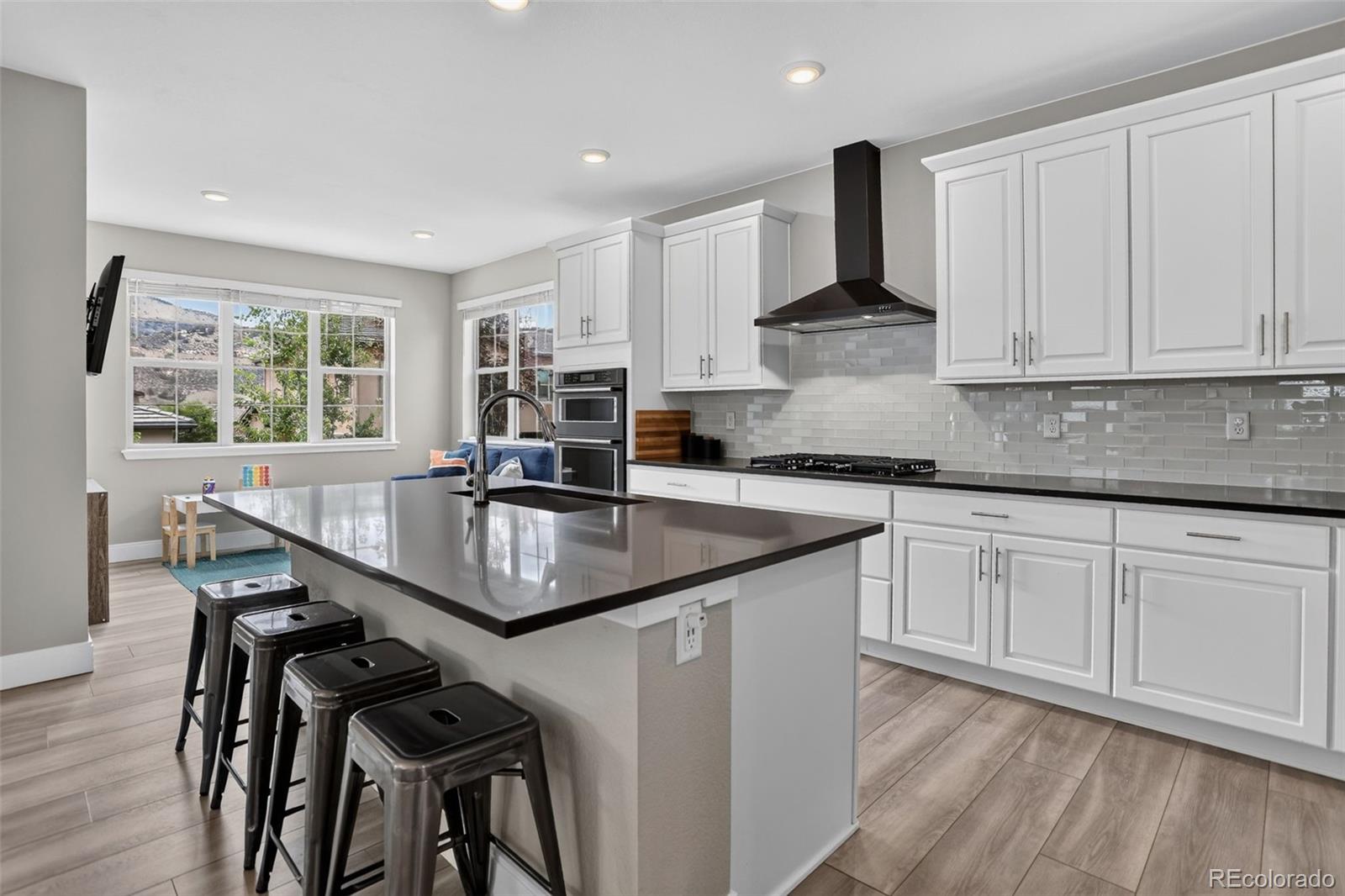 MLS Image #10 for 2165 s orion street,lakewood, Colorado