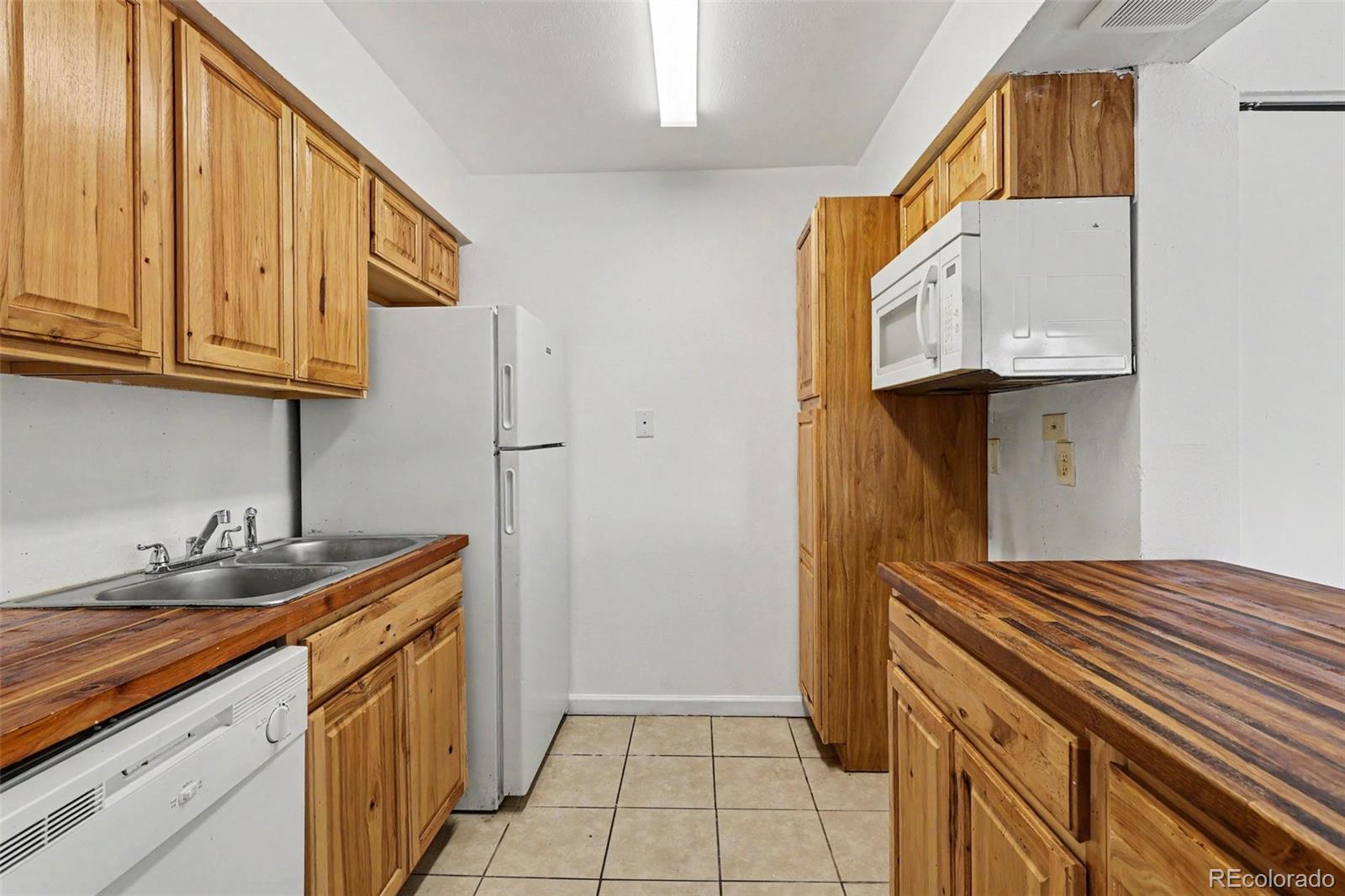 MLS Image #11 for 5995 w hampden avenue,denver, Colorado