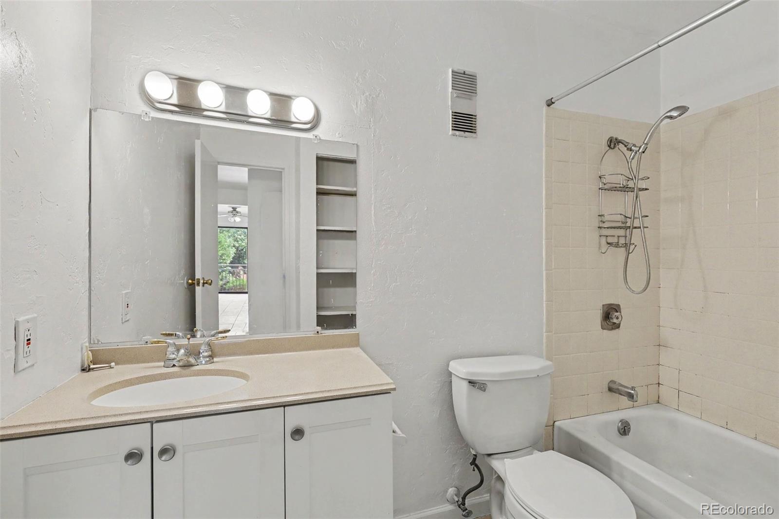MLS Image #19 for 5995 w hampden avenue,denver, Colorado