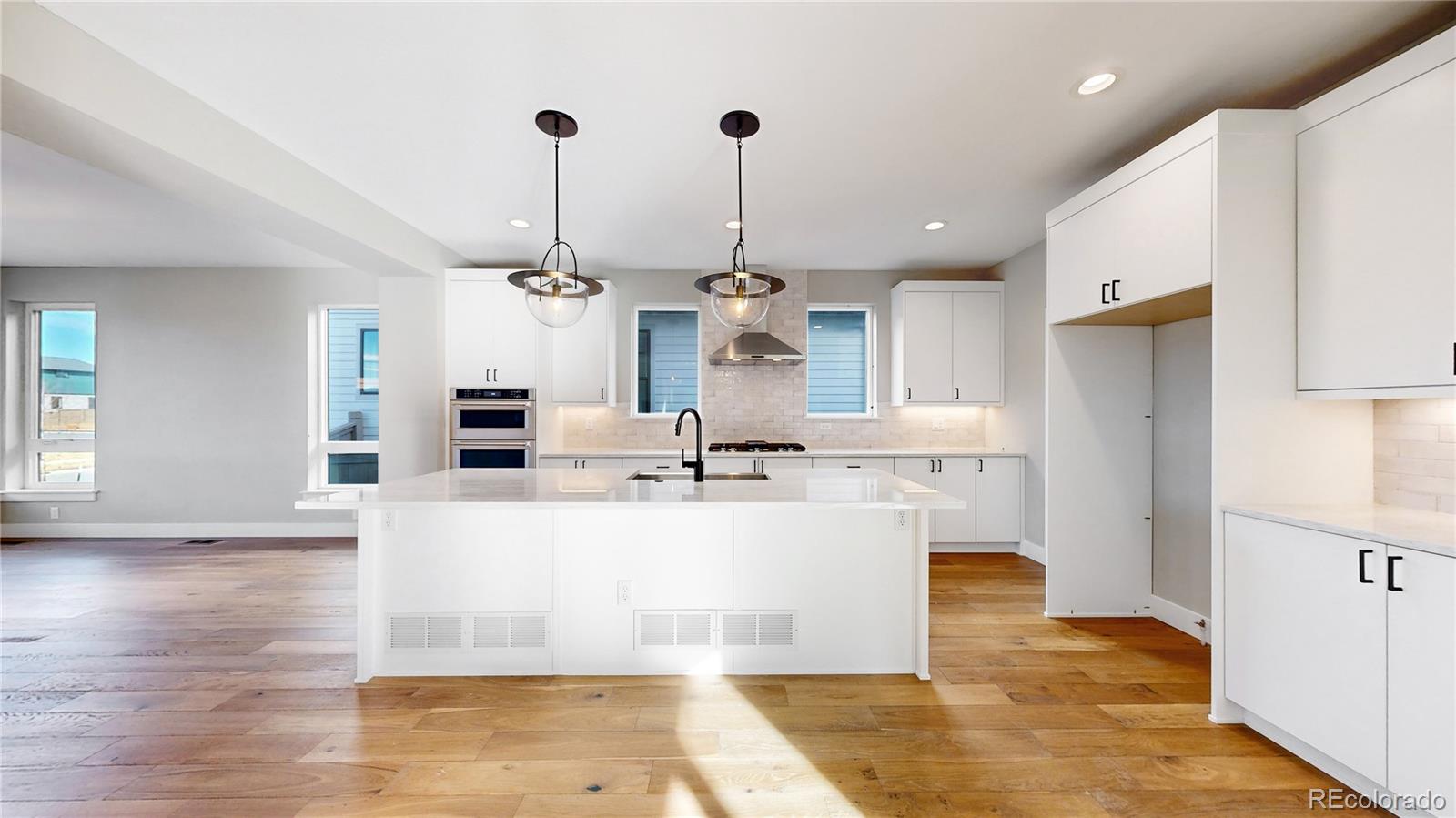 MLS Image #9 for 5608  grandville avenue,longmont, Colorado