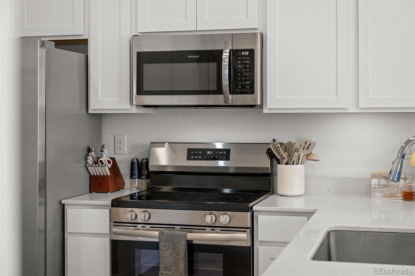 MLS Image #12 for 9042  gladiola way c,arvada, Colorado