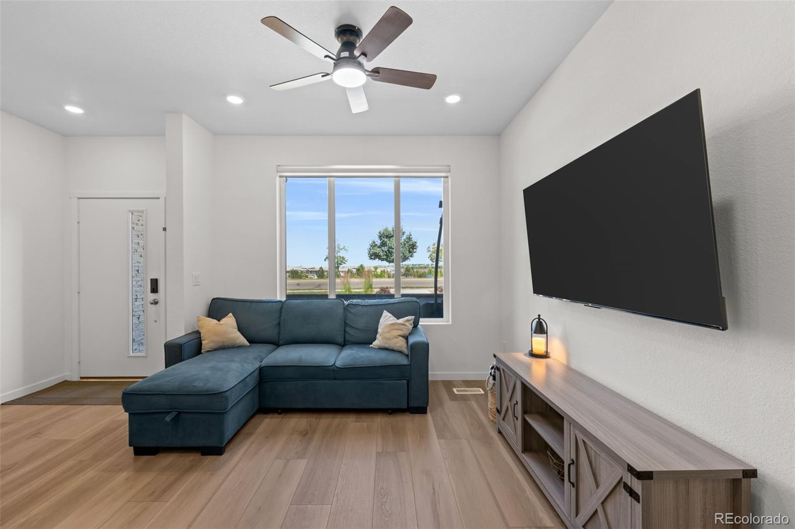 MLS Image #6 for 9042  gladiola way c,arvada, Colorado